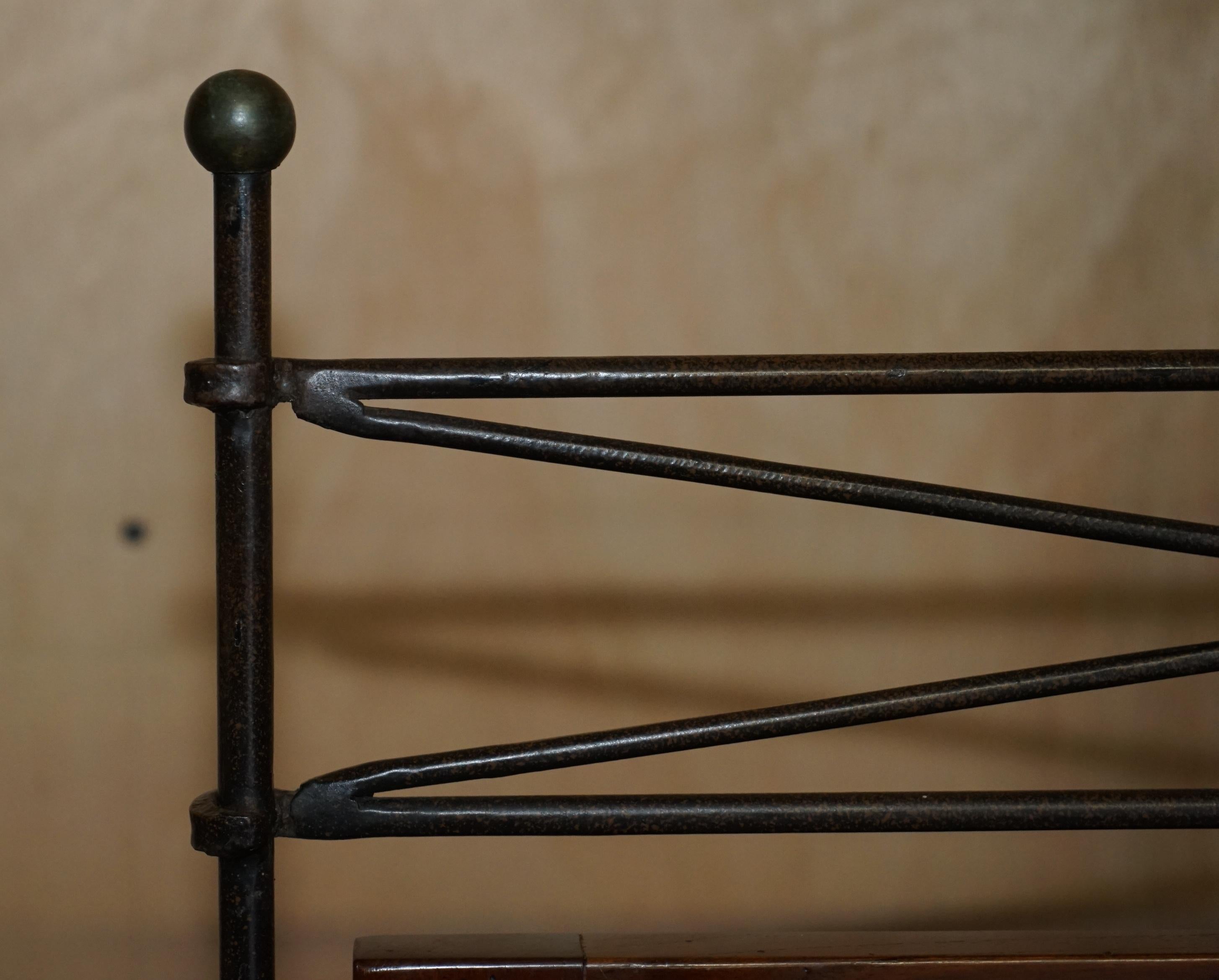 Vintage Wrought Iron, Bergere & Hardwood Triple Panel Room Divider For Sale 6