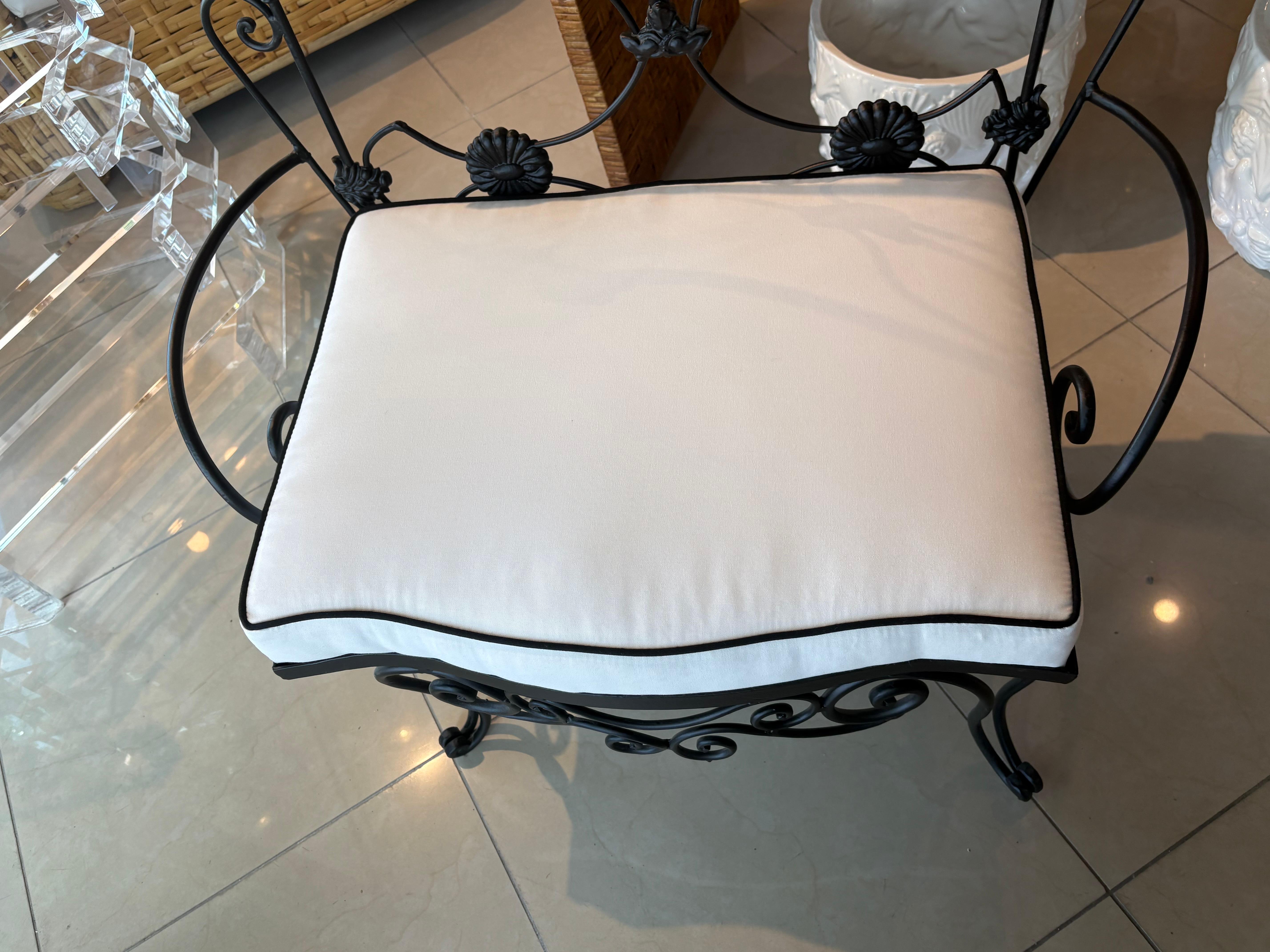 Vintage Wrought Iron Garden Patio Bench Stool Newly Upholstered Powder-coated In Good Condition For Sale In West Palm Beach, FL