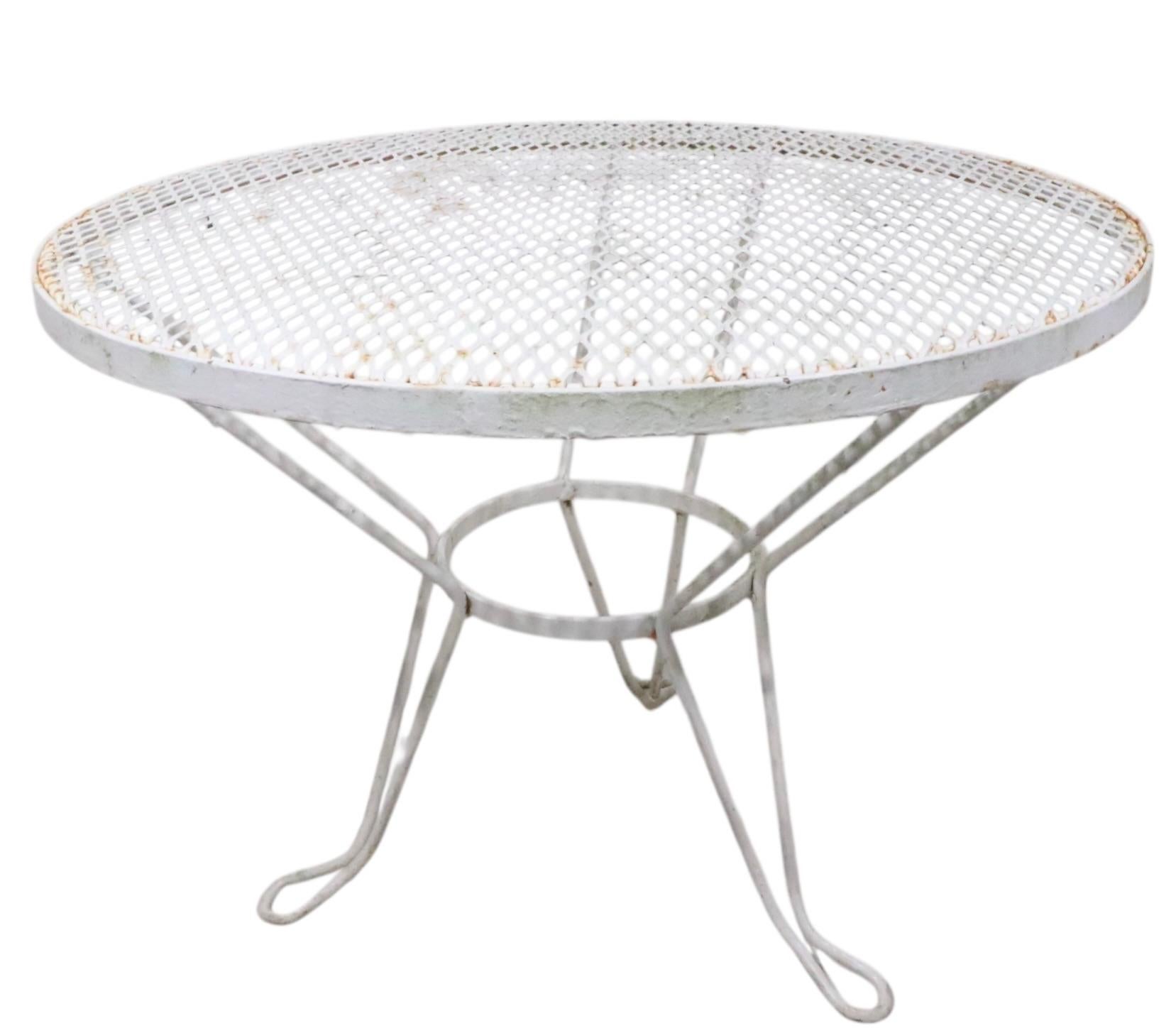 Vintage Schmiedeeisen Garten Patio Poolside Beistelltisch c. 1950/60's (amerikanisch) im Angebot