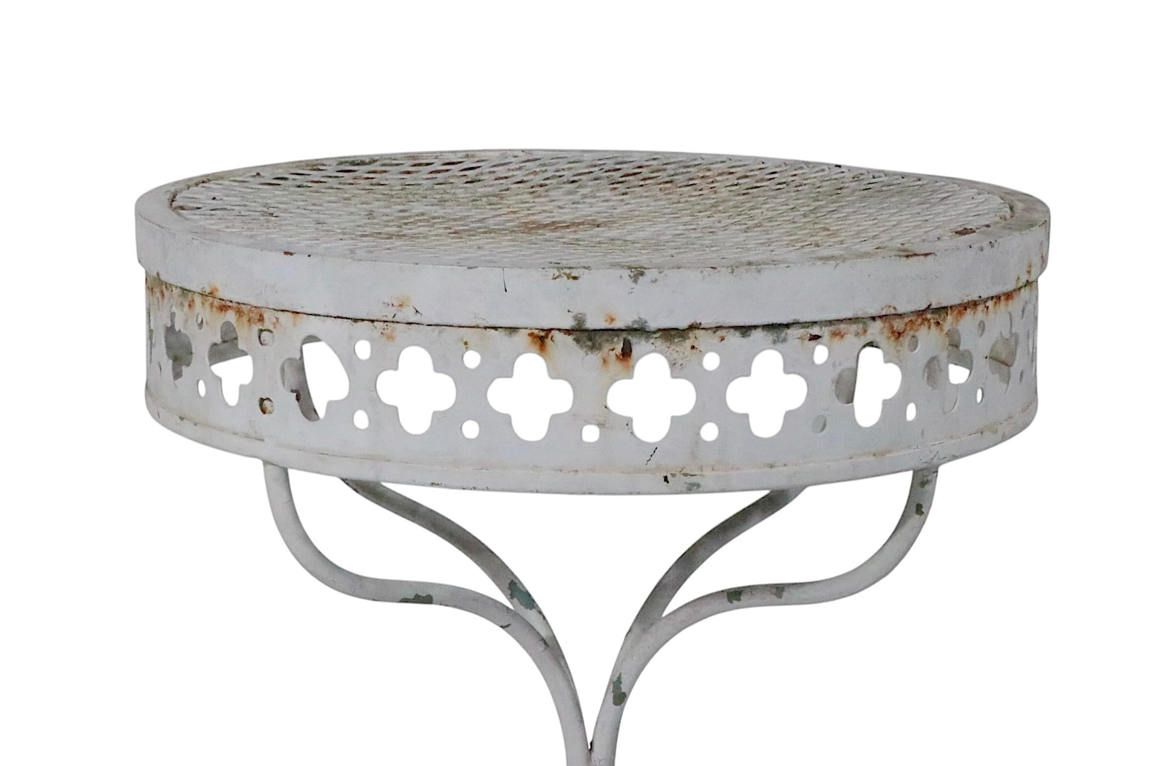 Schmiedeeiserner Taj Mahal-Garten-/ Terrassen-/ Pooltisch Taj Mahal von Salterini, Vintage, 1950er Jahre (20. Jahrhundert) im Angebot