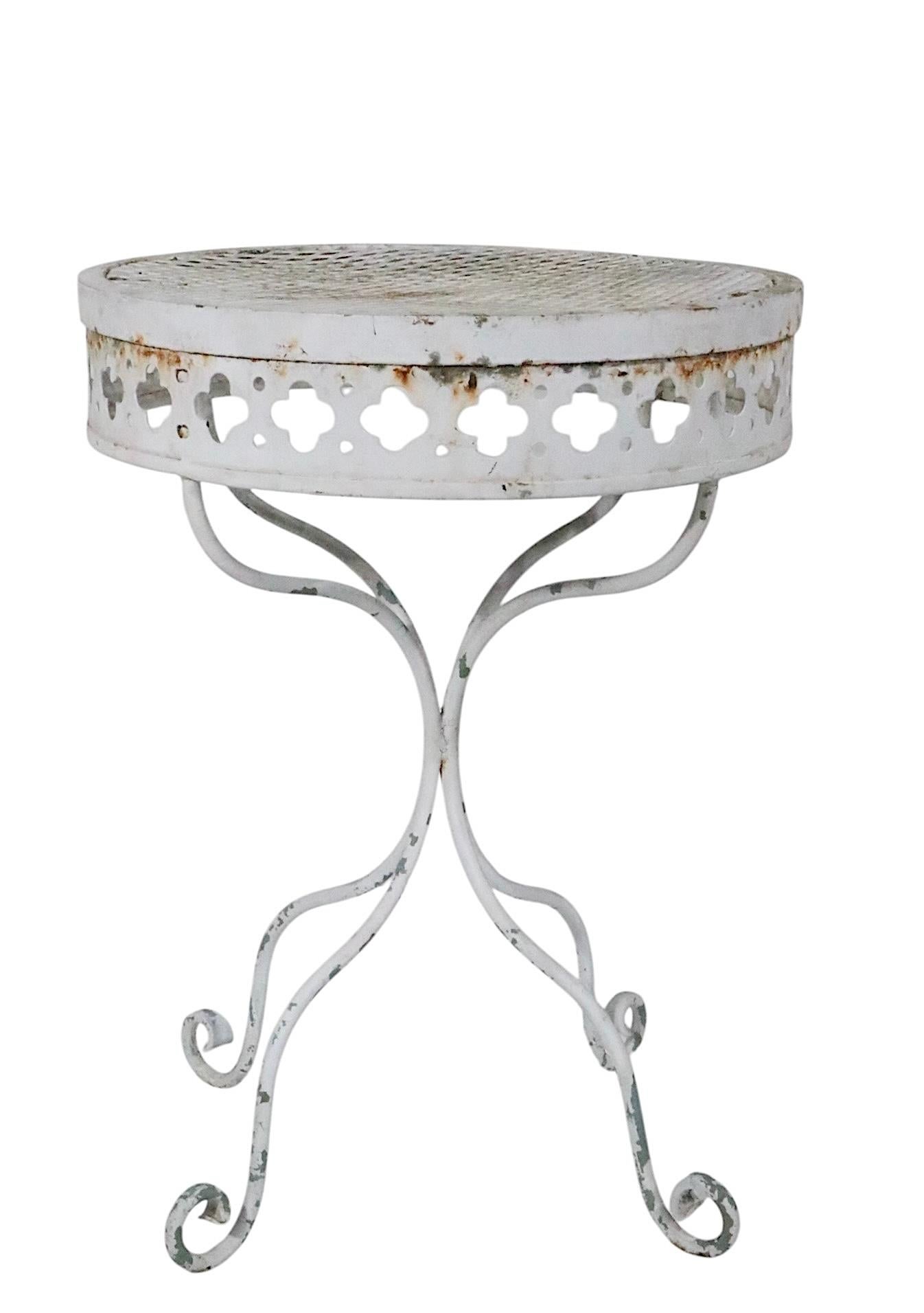 Schmiedeeiserner Taj Mahal-Garten-/ Terrassen-/ Pooltisch Taj Mahal von Salterini, Vintage, 1950er Jahre im Angebot 1