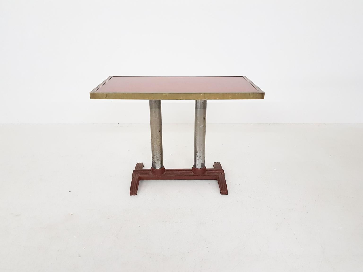 Industriel Vieille table d'appoint, console ou table de jardin industrielle en fer forgé, Pays-Bas en vente