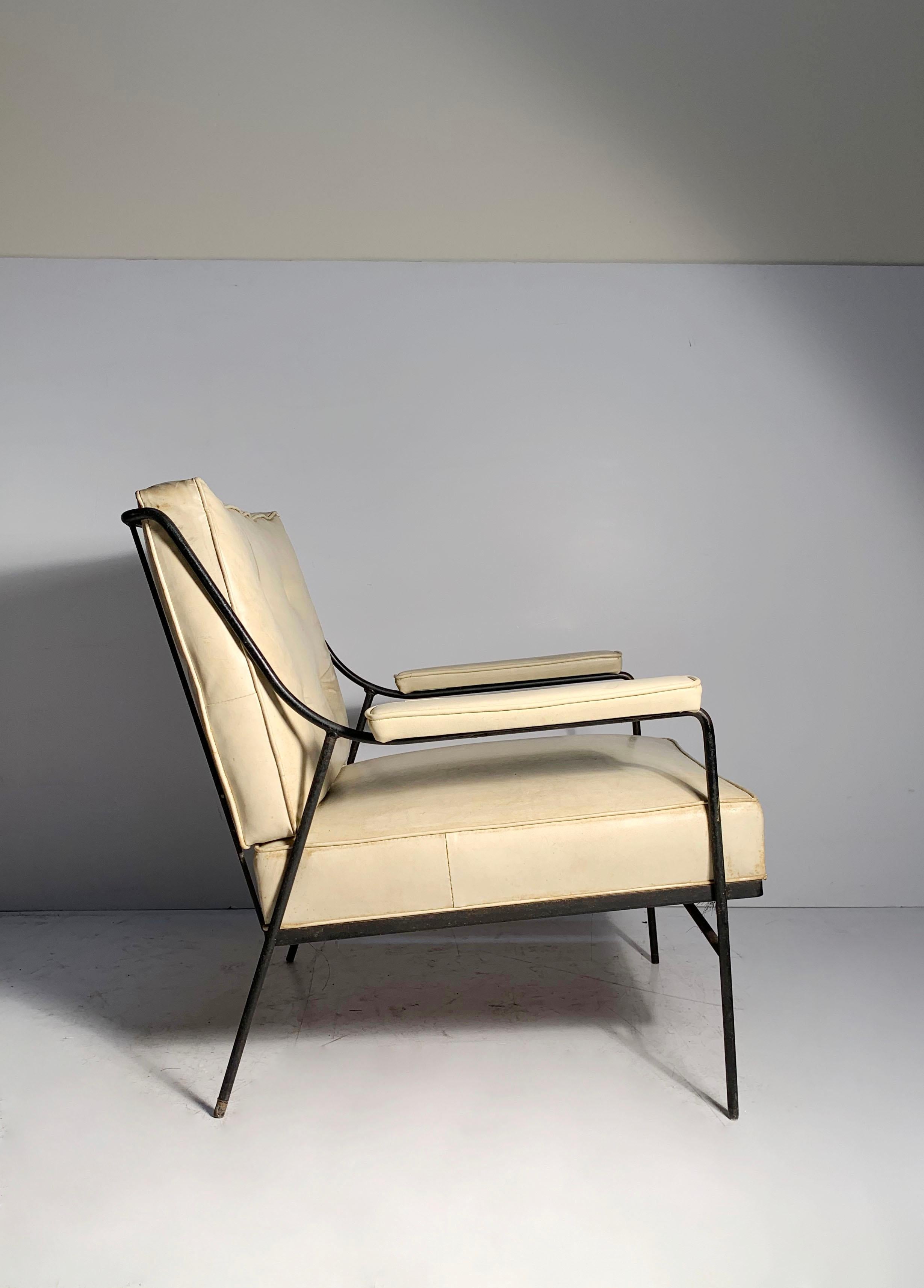 Eleganter schmiedeeiserner Loungesessel von Milo Baughman im Angebot 1
