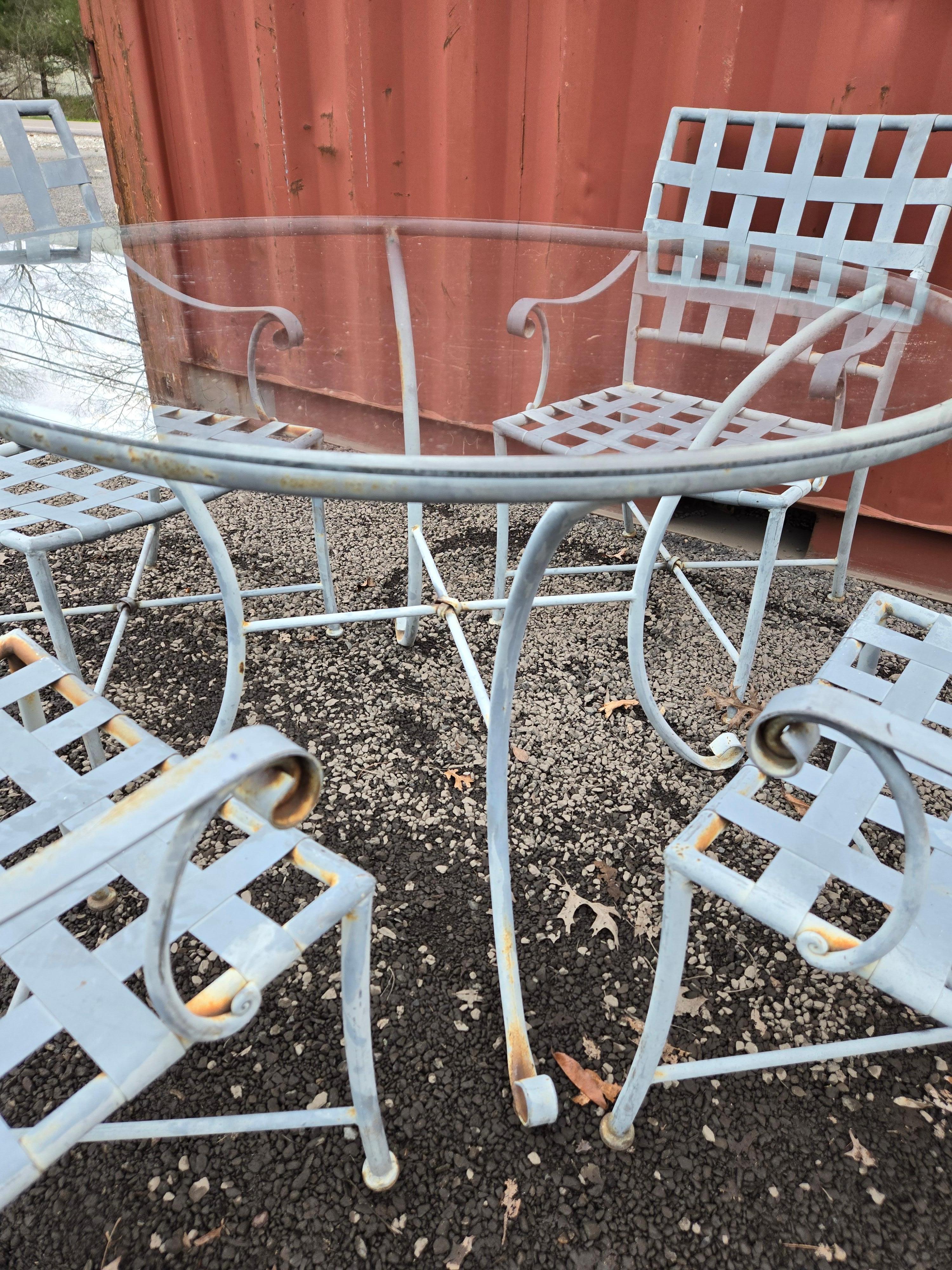 Vintage Wrought Iron Outdoor Dining Set For Sale 1