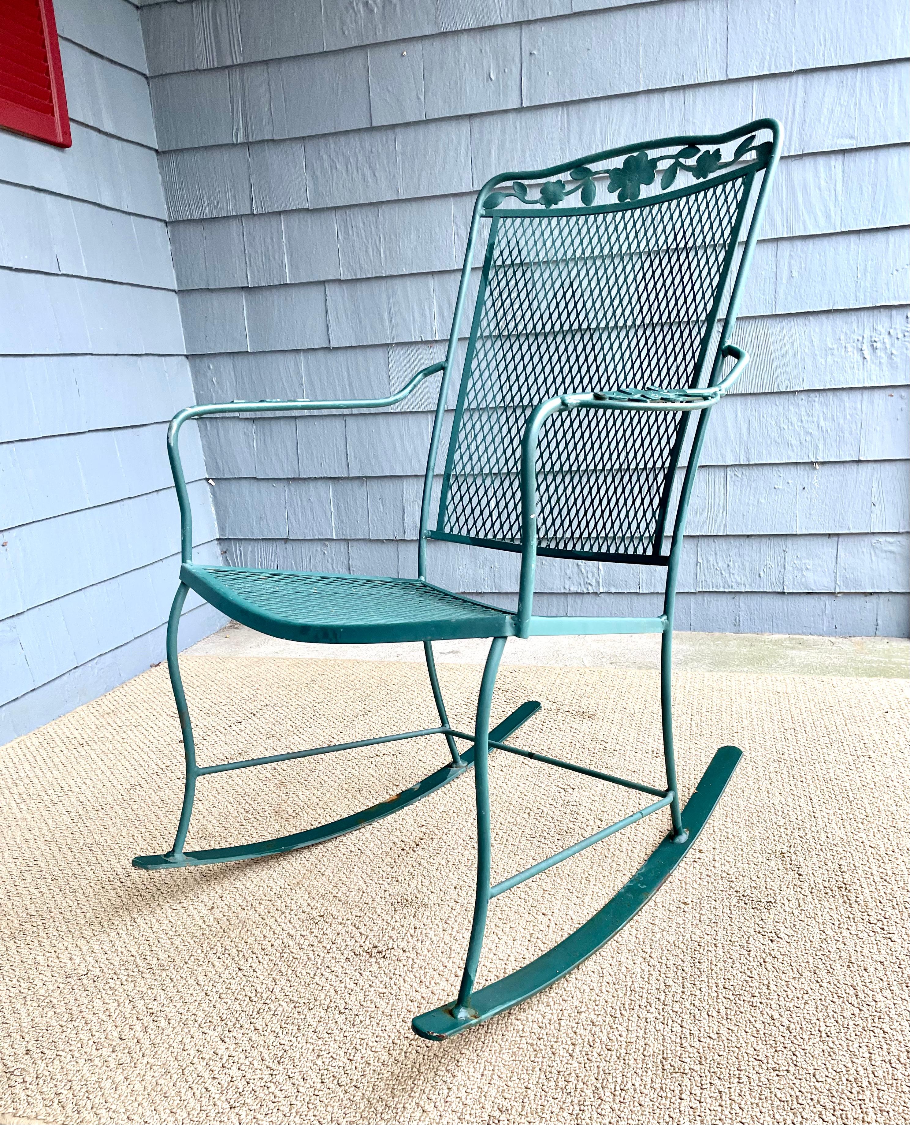 Vintage Wrought Iron Outdoor Patio Chairs Set of 6 For Sale 12