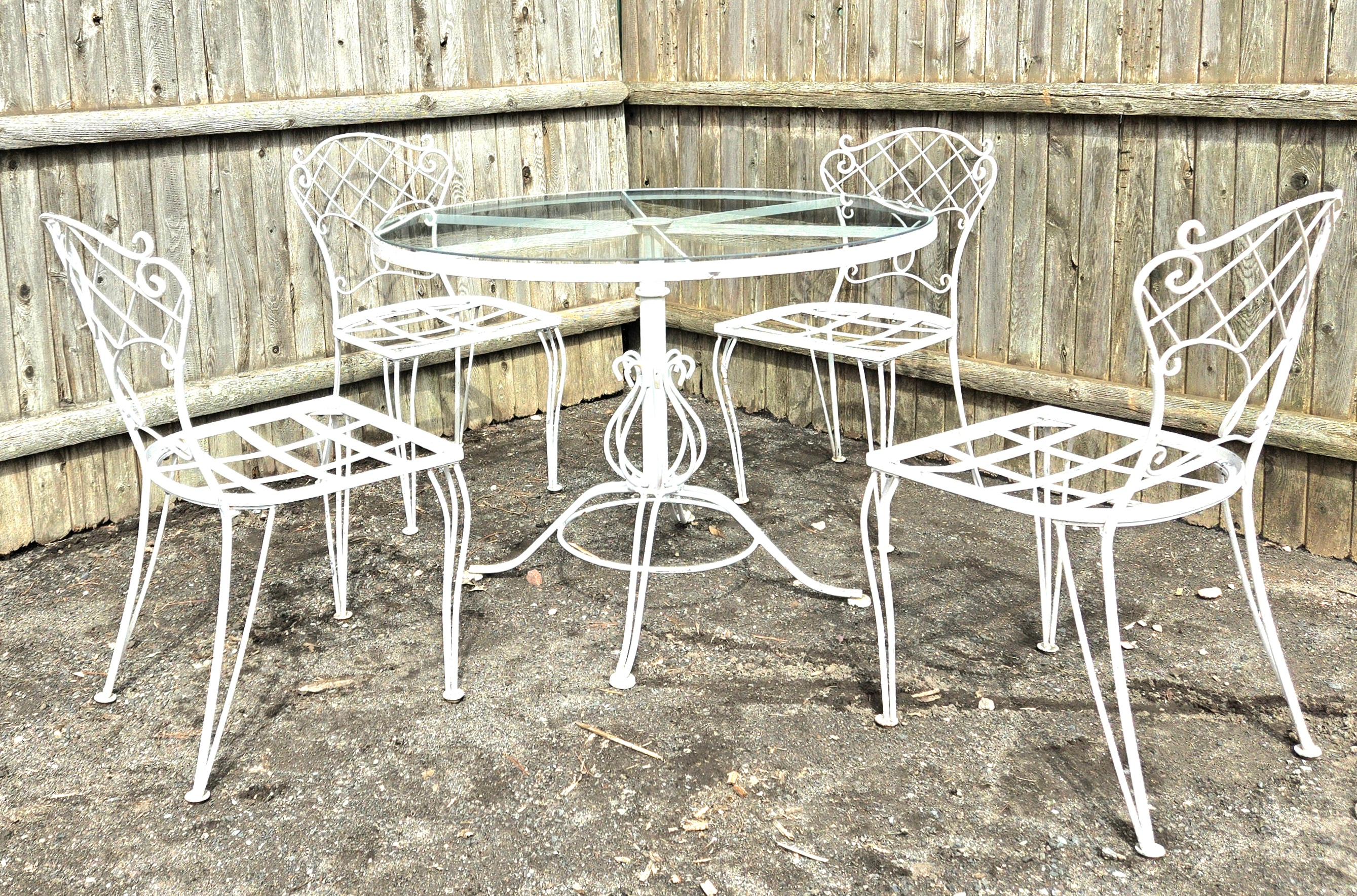 Vintage Wrought Iron Outdoor Patio Dining Set For Sale 1