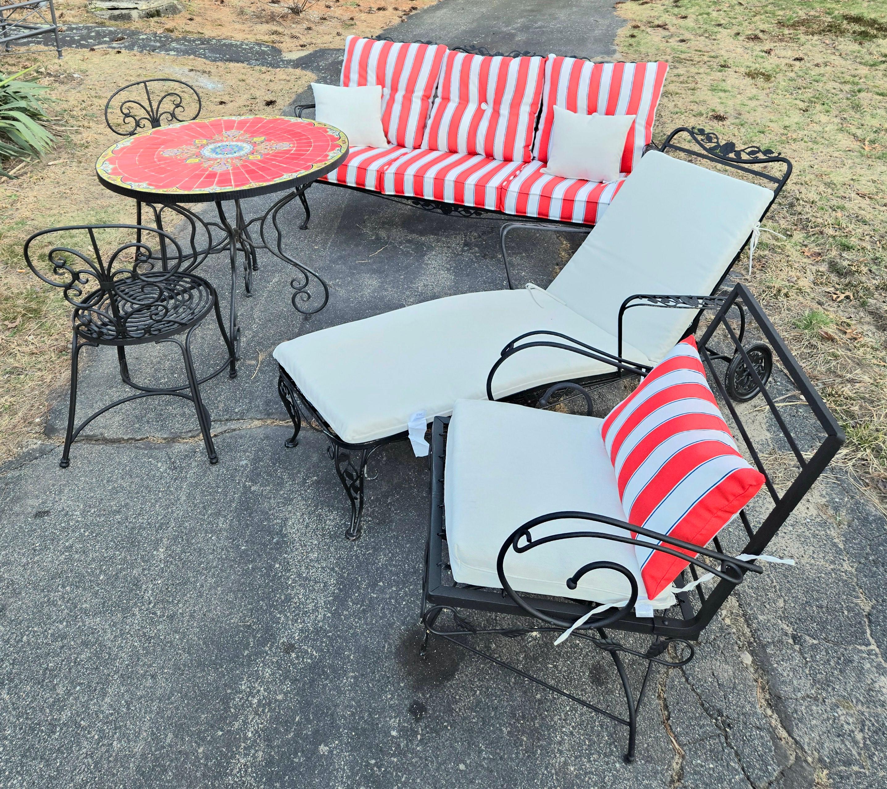 Vintage Wrought Iron Outdoor Patio Set 5 Piece For Sale 1