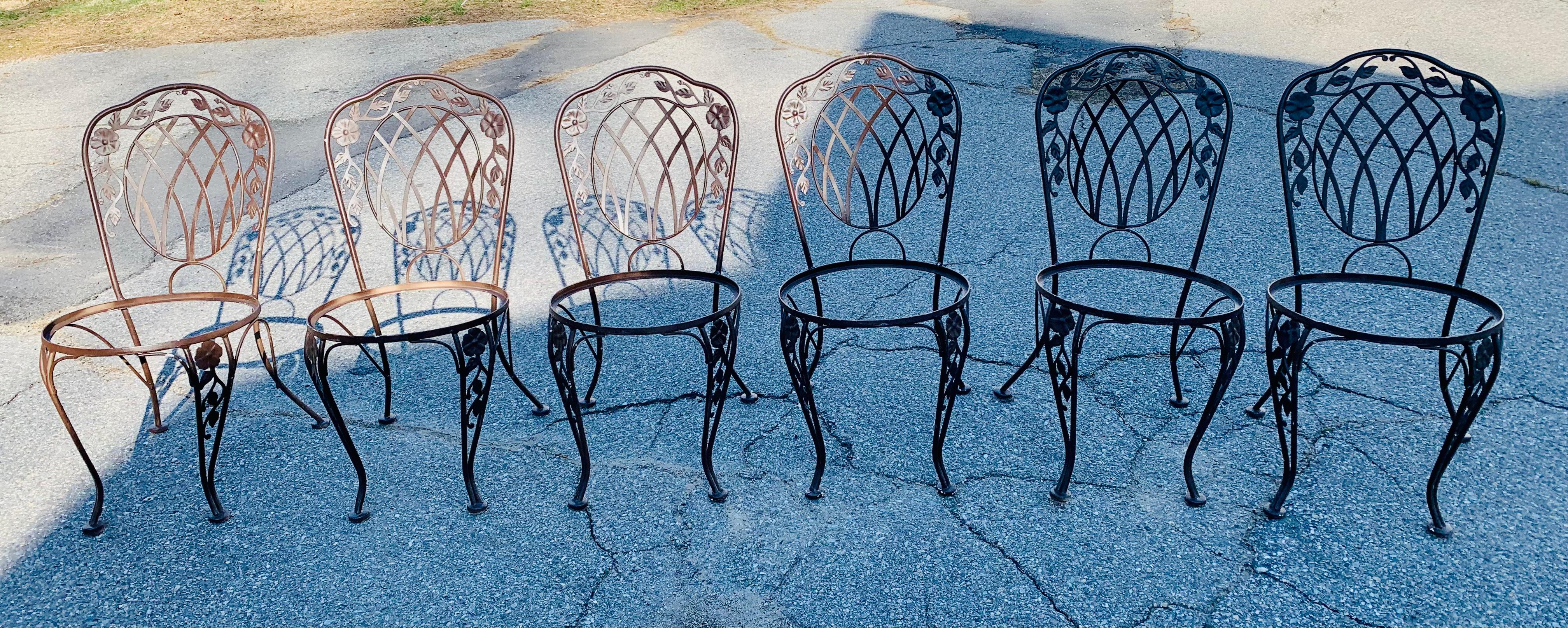 Vintage Wrought Iron Outdoor Seating Set of 6 In Good Condition For Sale In Cumberland, RI