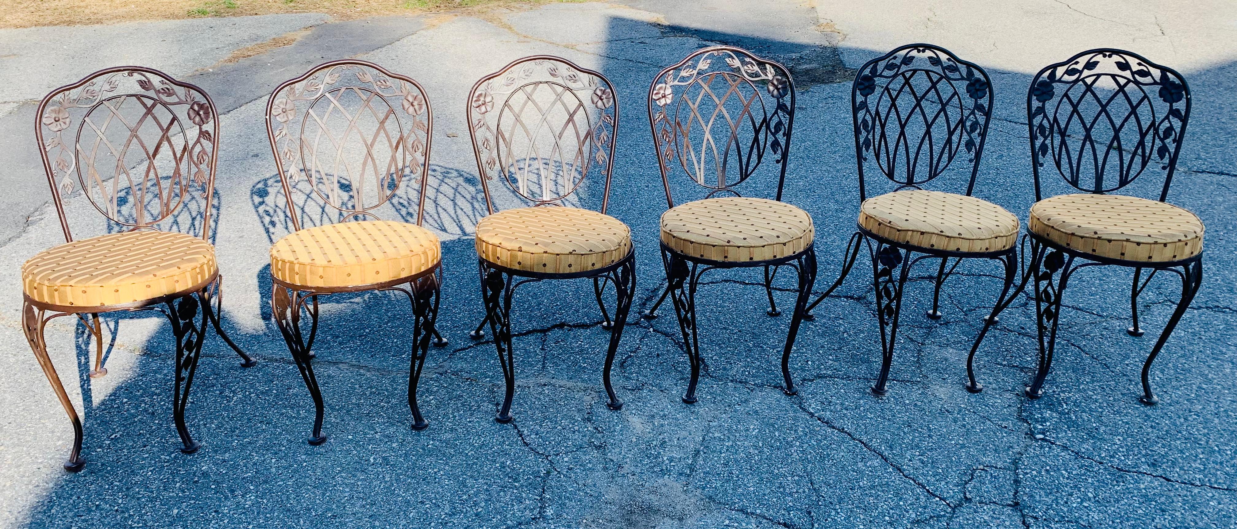 Vintage Wrought Iron Outdoor Seating Set of 6 For Sale 3