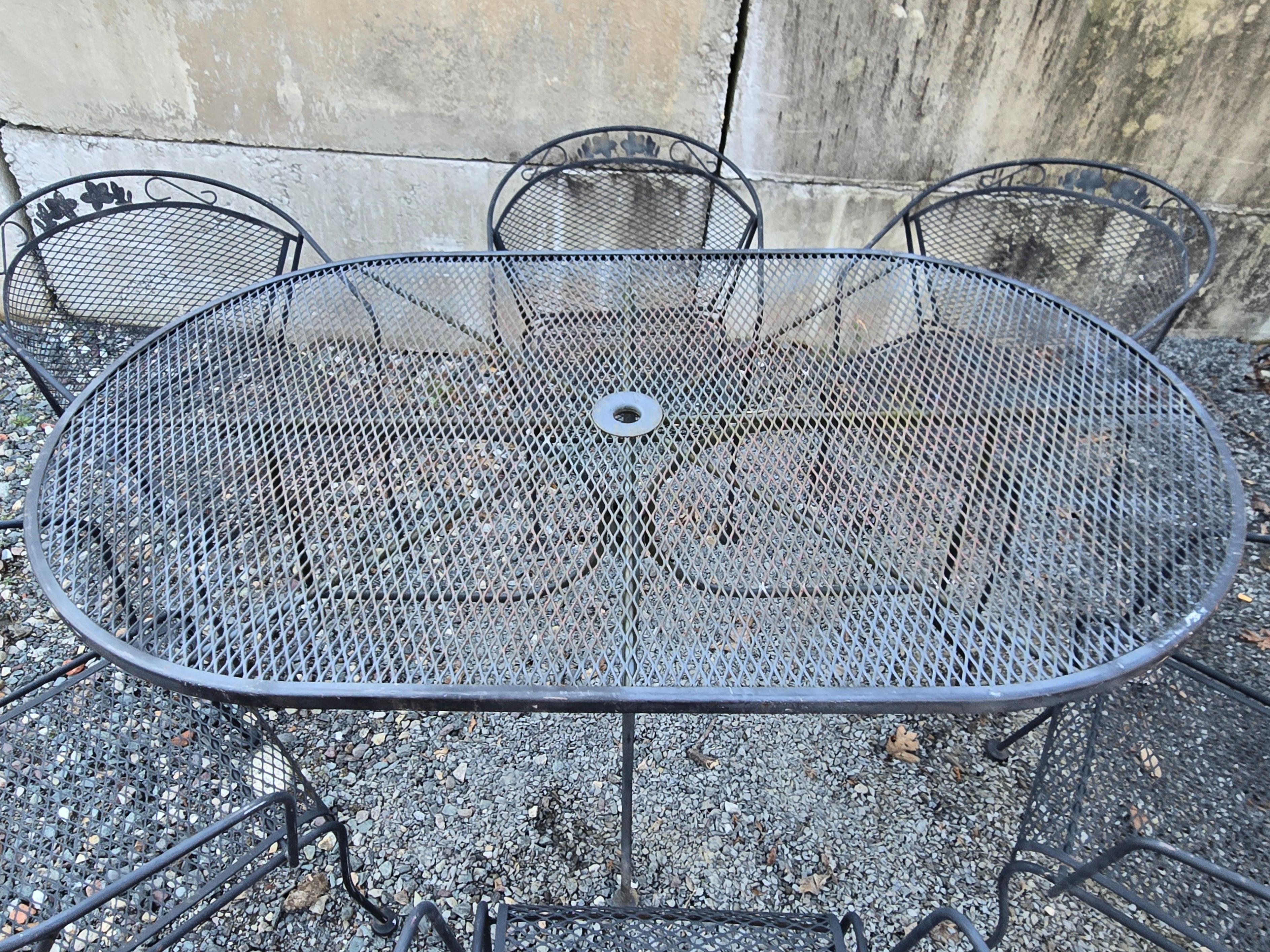 Mid-Century Modern Vintage Wrought Iron Patio Chairs A Set of 6 For Sale