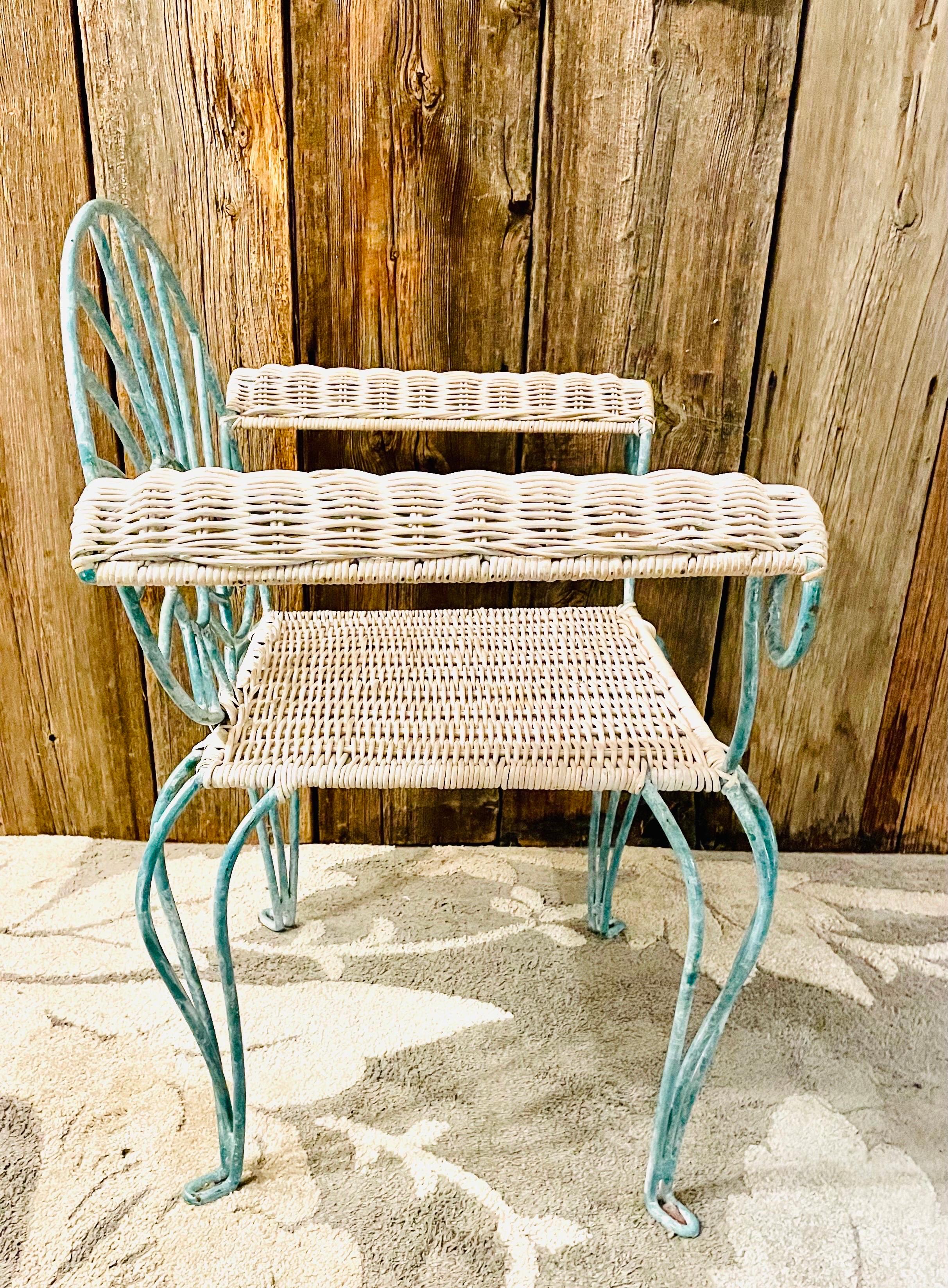 Vintage Wrought Iron Seating Antique Teal Shell Arm Chair In Good Condition For Sale In Cumberland, RI