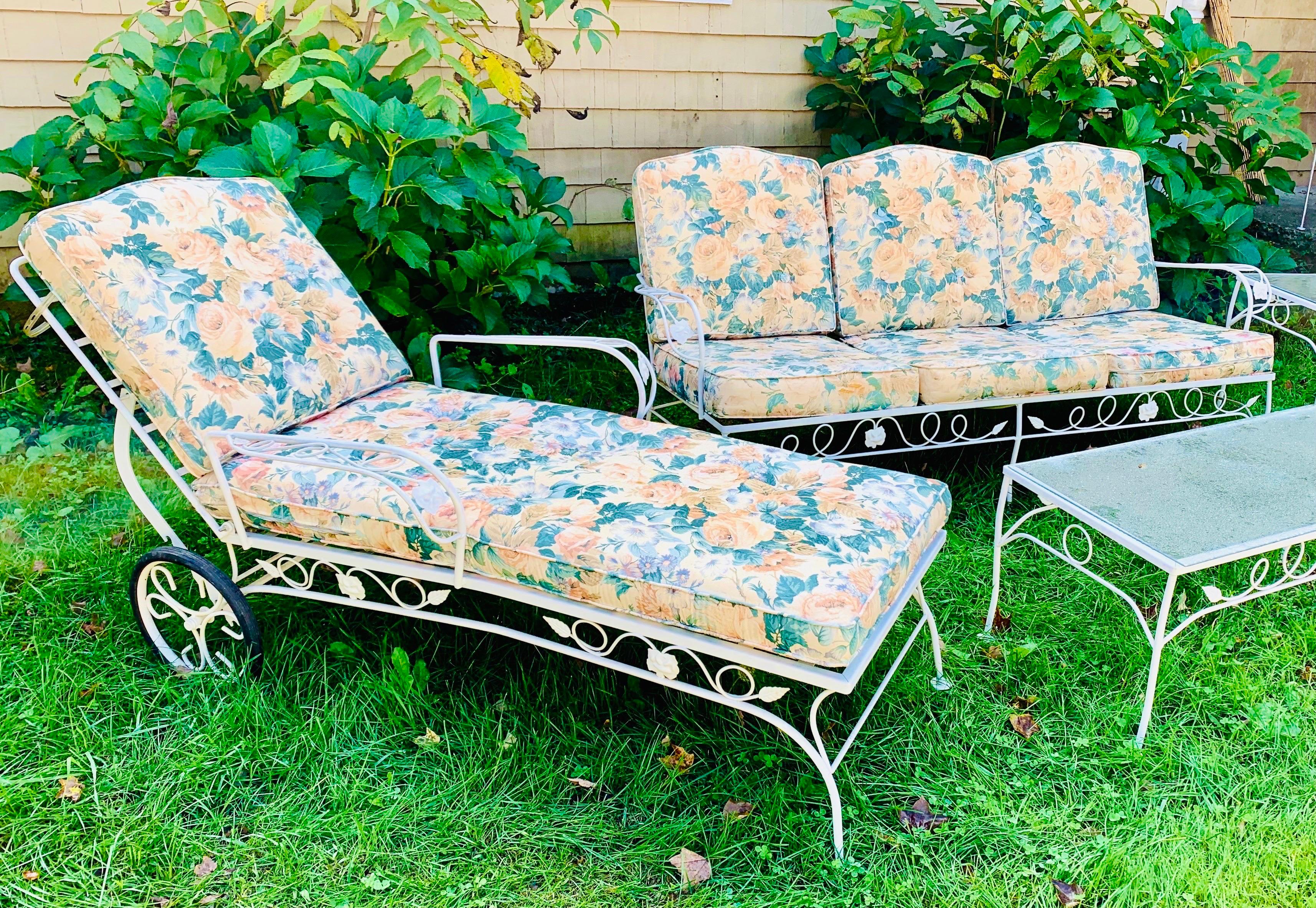 Vintage Wrought Iron Sofa Set Refinished by TVPB For Sale 3