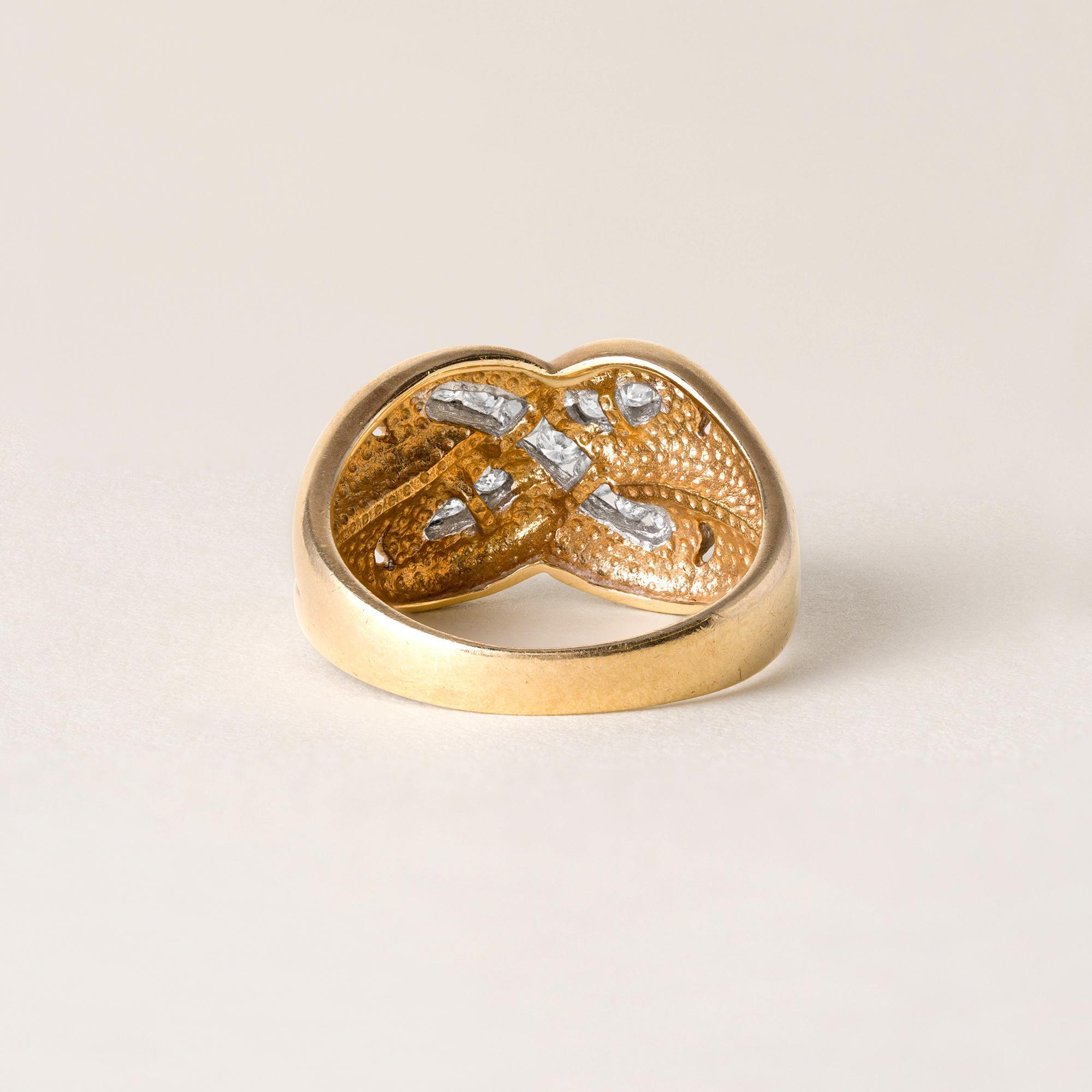 Vintage X Diamond Channel Set Wide Band Ring 14K Yellow Gold In Good Condition For Sale In Los Angeles, CA