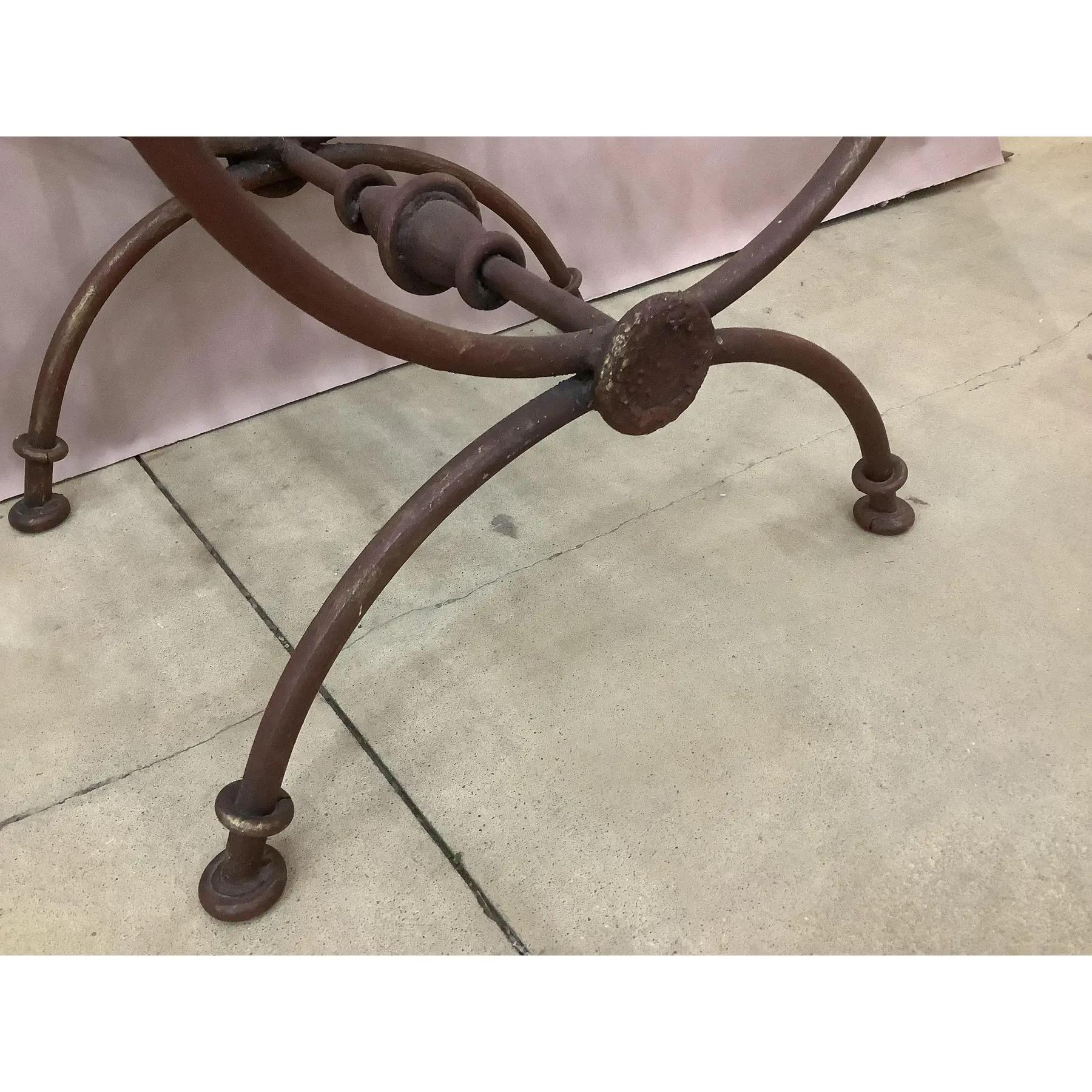 Mid-Century Modern Banc vintage peint en forme de X en vente