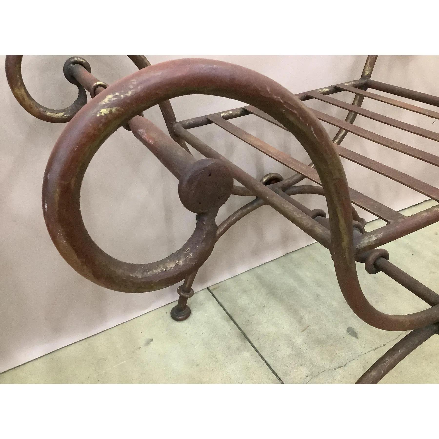 Américain Banc vintage peint en forme de X en vente