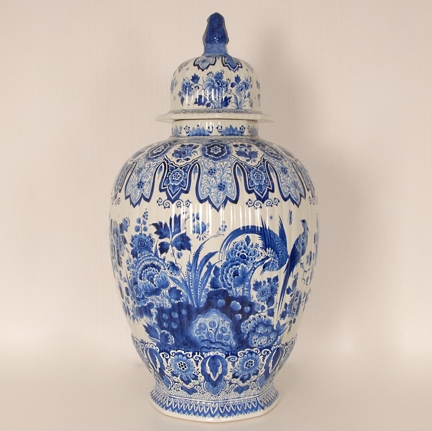 20th Century Vintage XL Delft Vase Royal Delft Covered Jar Blue White Delftware Chinoiserie