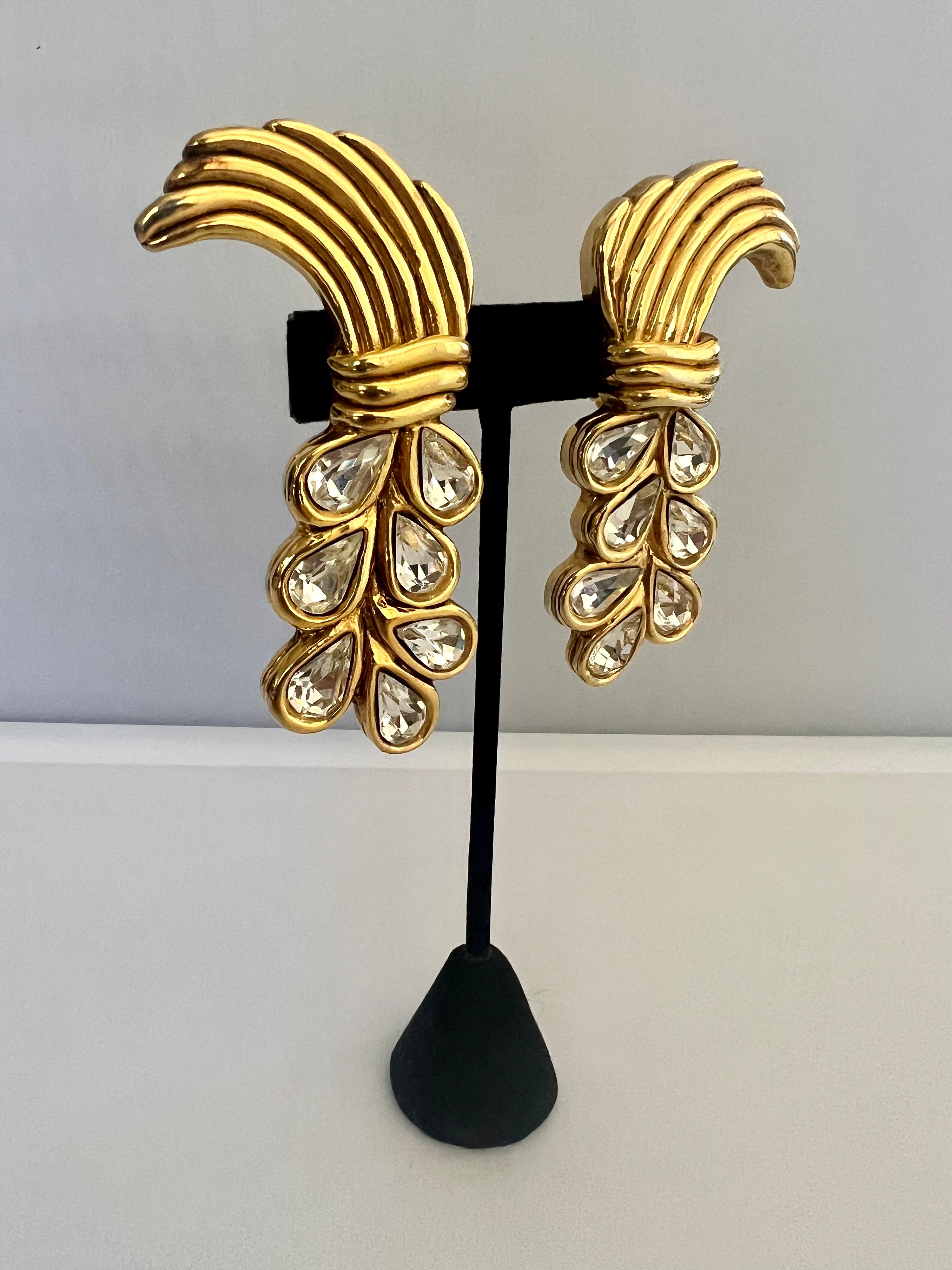 Vintage XL French Gilt Diamante Wheat Earrings In Excellent Condition For Sale In Palm Springs, CA