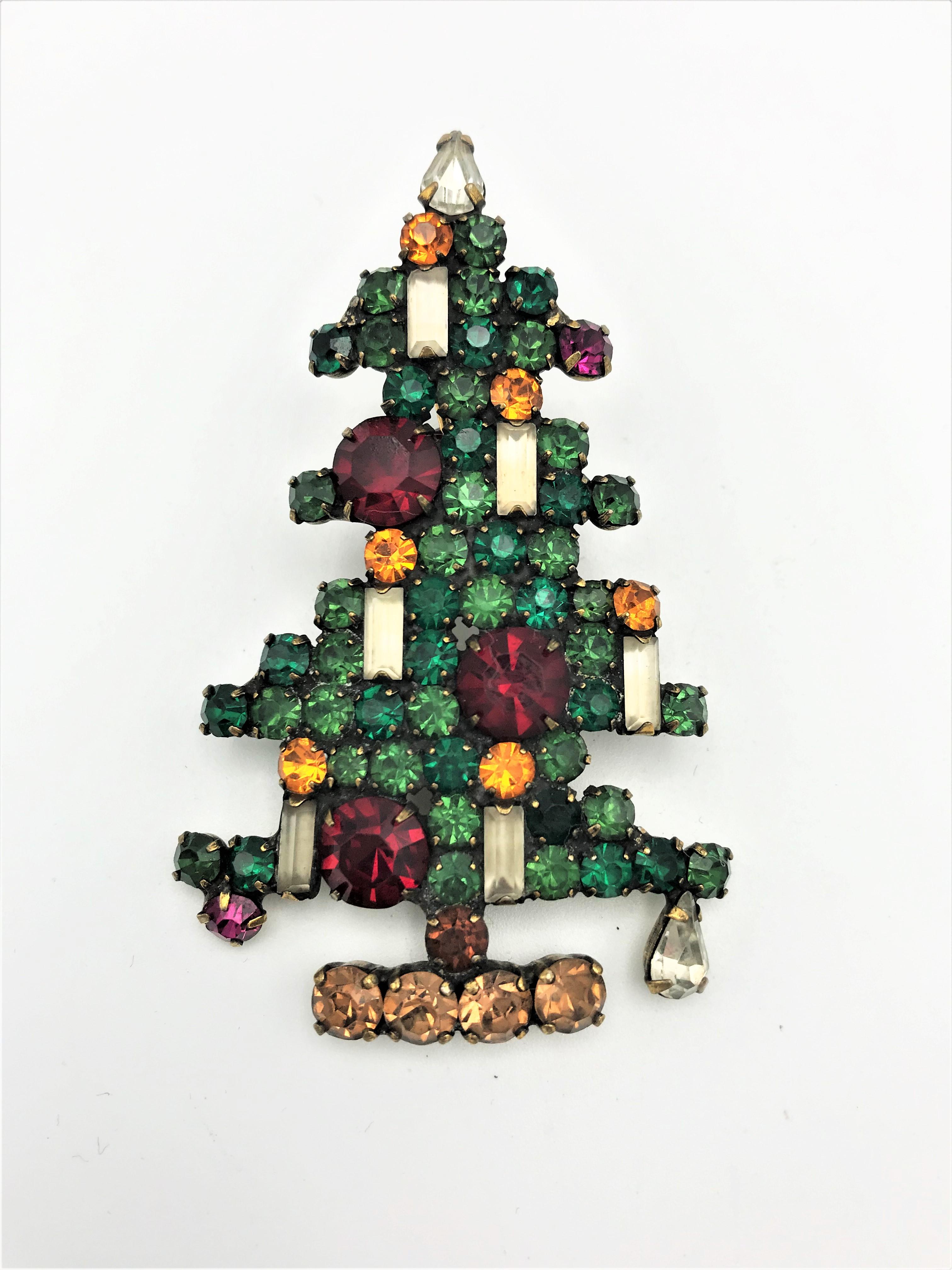 vintage rhinestone christmas tree brooch