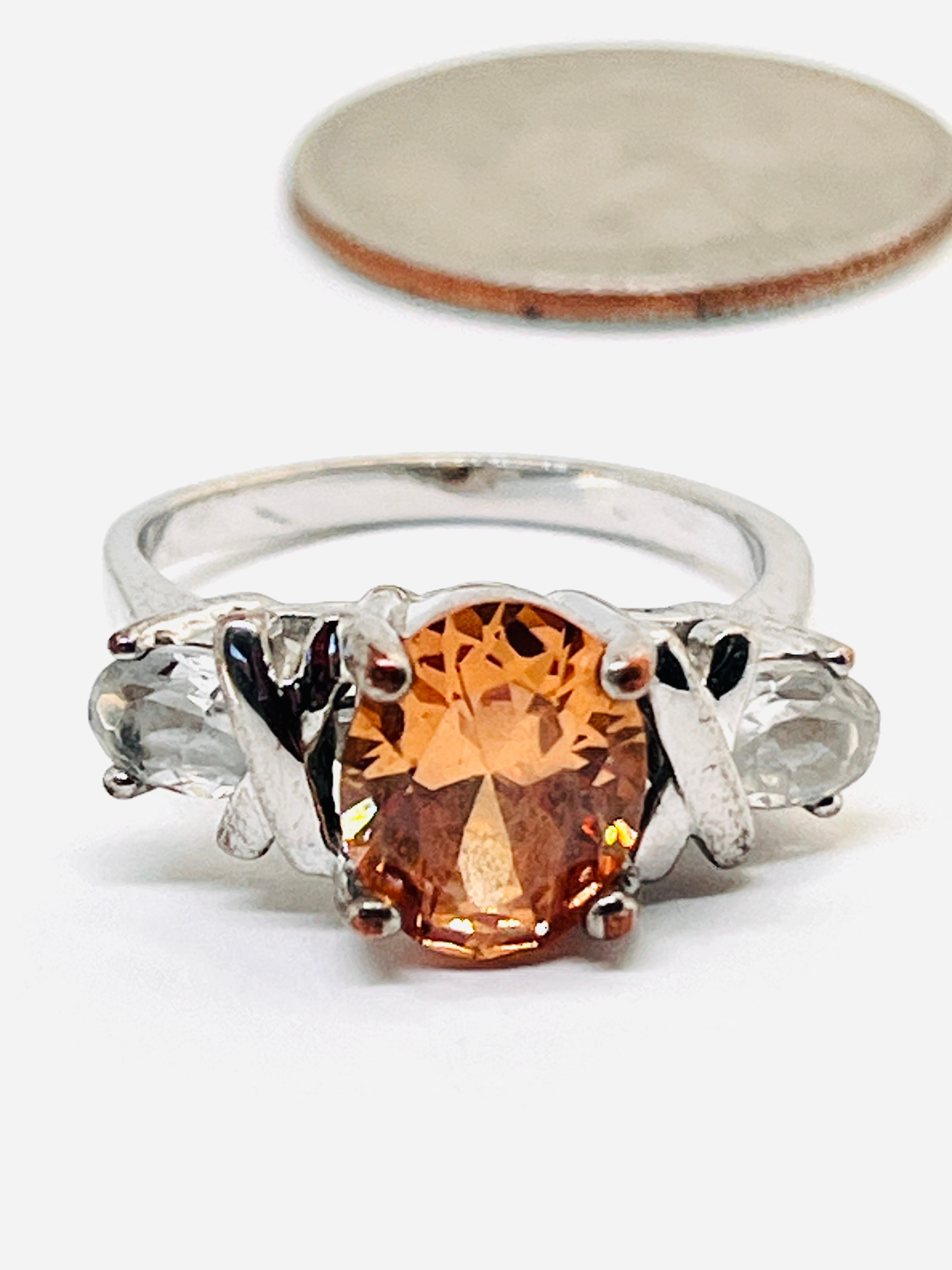 Anello XO vintage in arancione caldo e CZ trasparenti, montatura Hug & Kiss in ottone, misura 7,25 in vendita 7