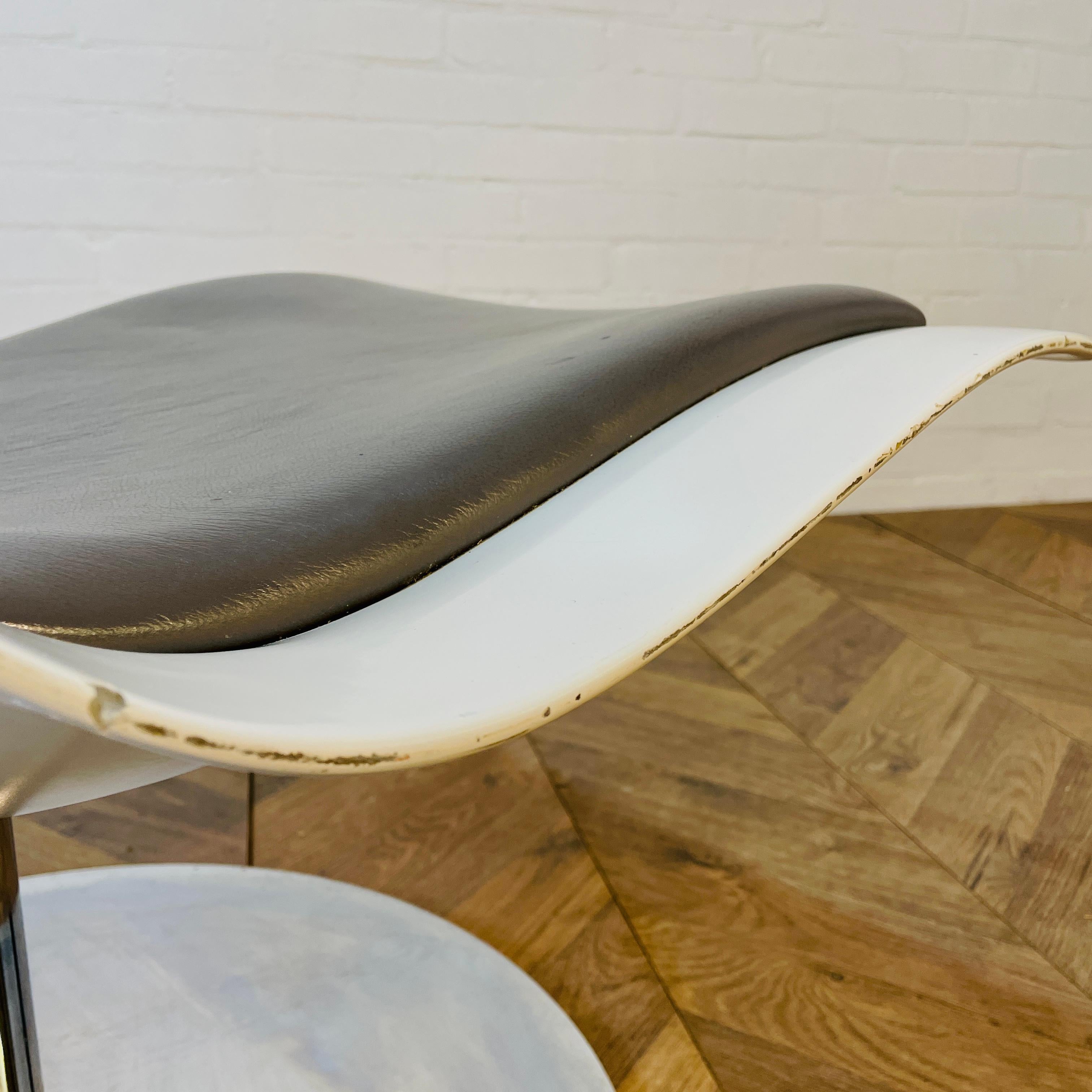 Chaise pivotante XPO vintage par BO Concept sur base chromée en vente 5