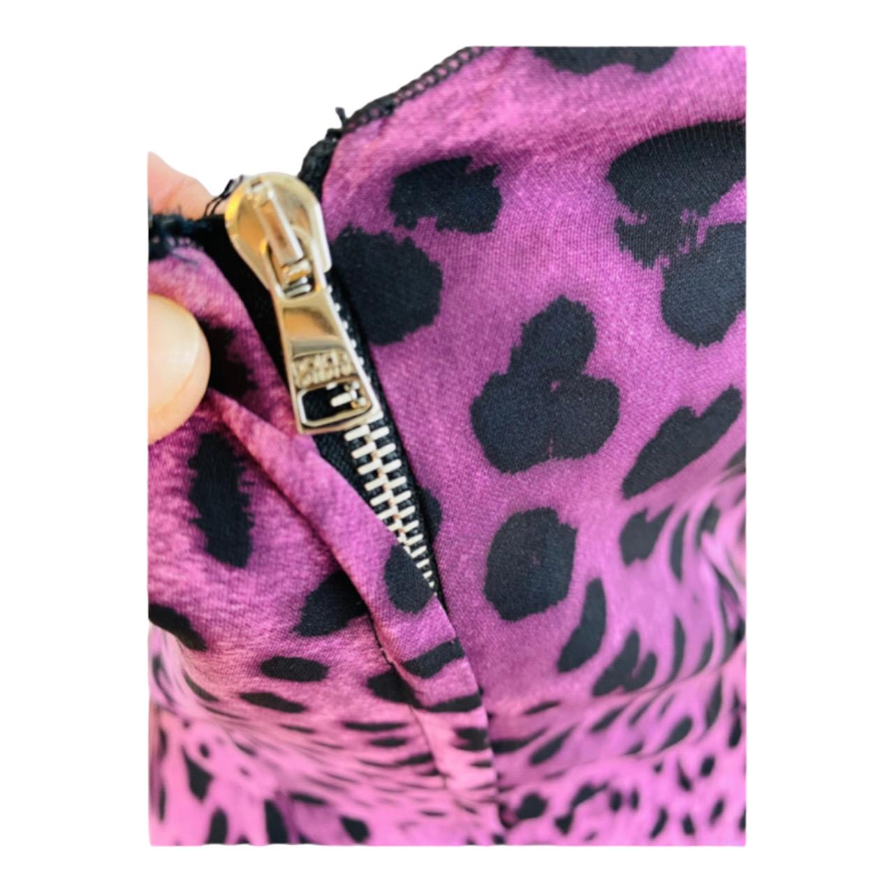 Vintage Y2K Dolce + Gabbana Silk Purple Leopard Animal Print Fitted Dress For Sale 3