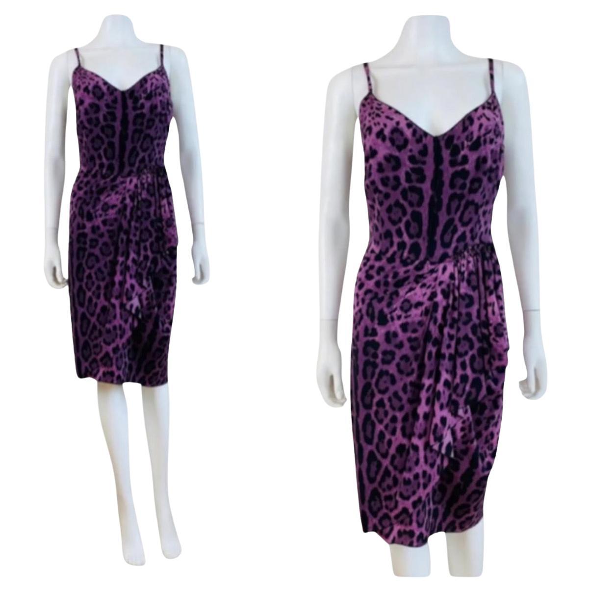 Vintage Y2K Dolce + Gabbana Silk Purple Leopard Animal Print Fitted Dress For Sale