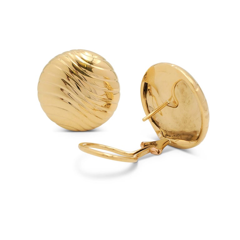 Vintage Yanes Yellow Gold Button Earrings at 1stDibs
