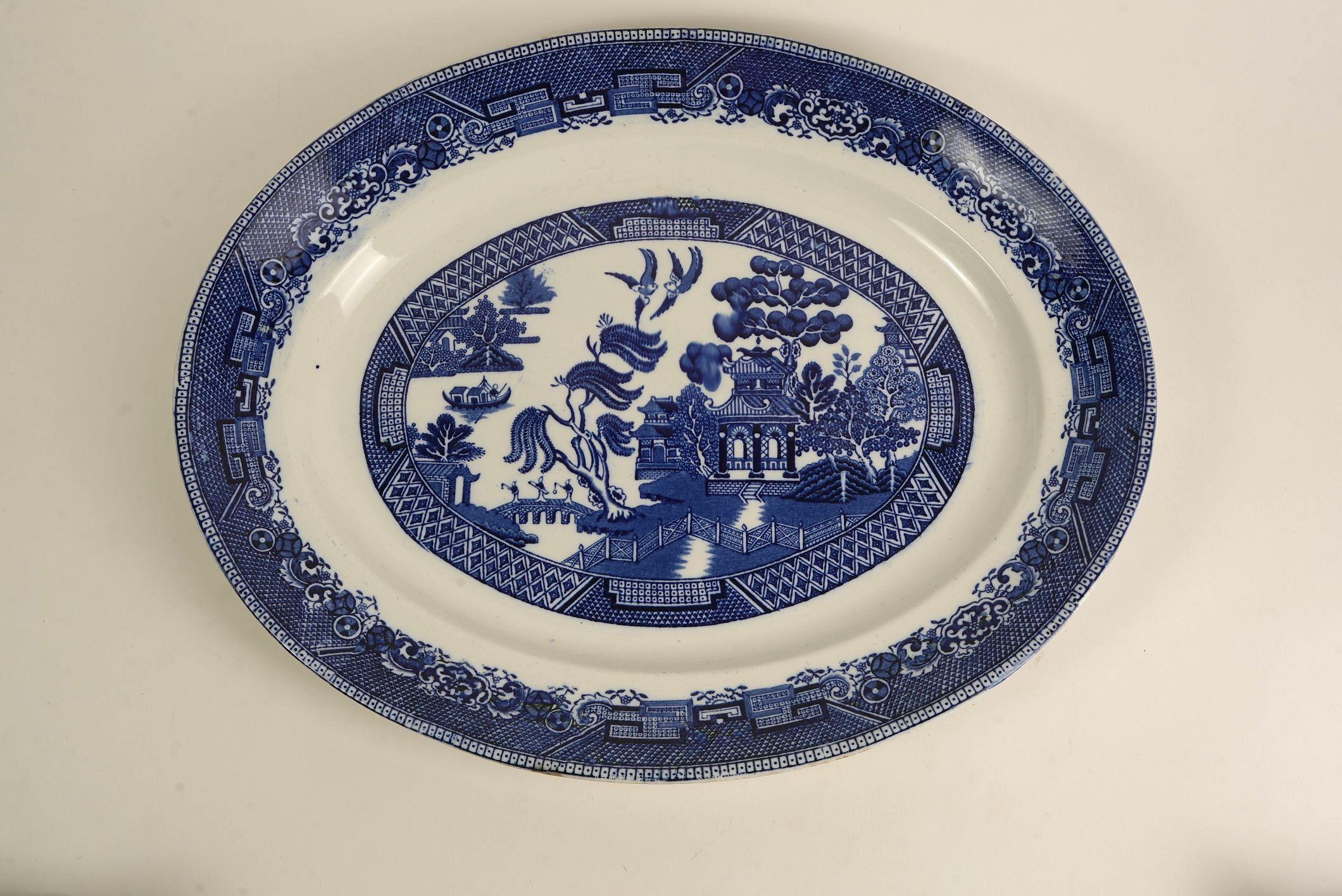 “Ye Olde Willow” Oval Serving Platter – Fenton, England (Englisch) im Angebot