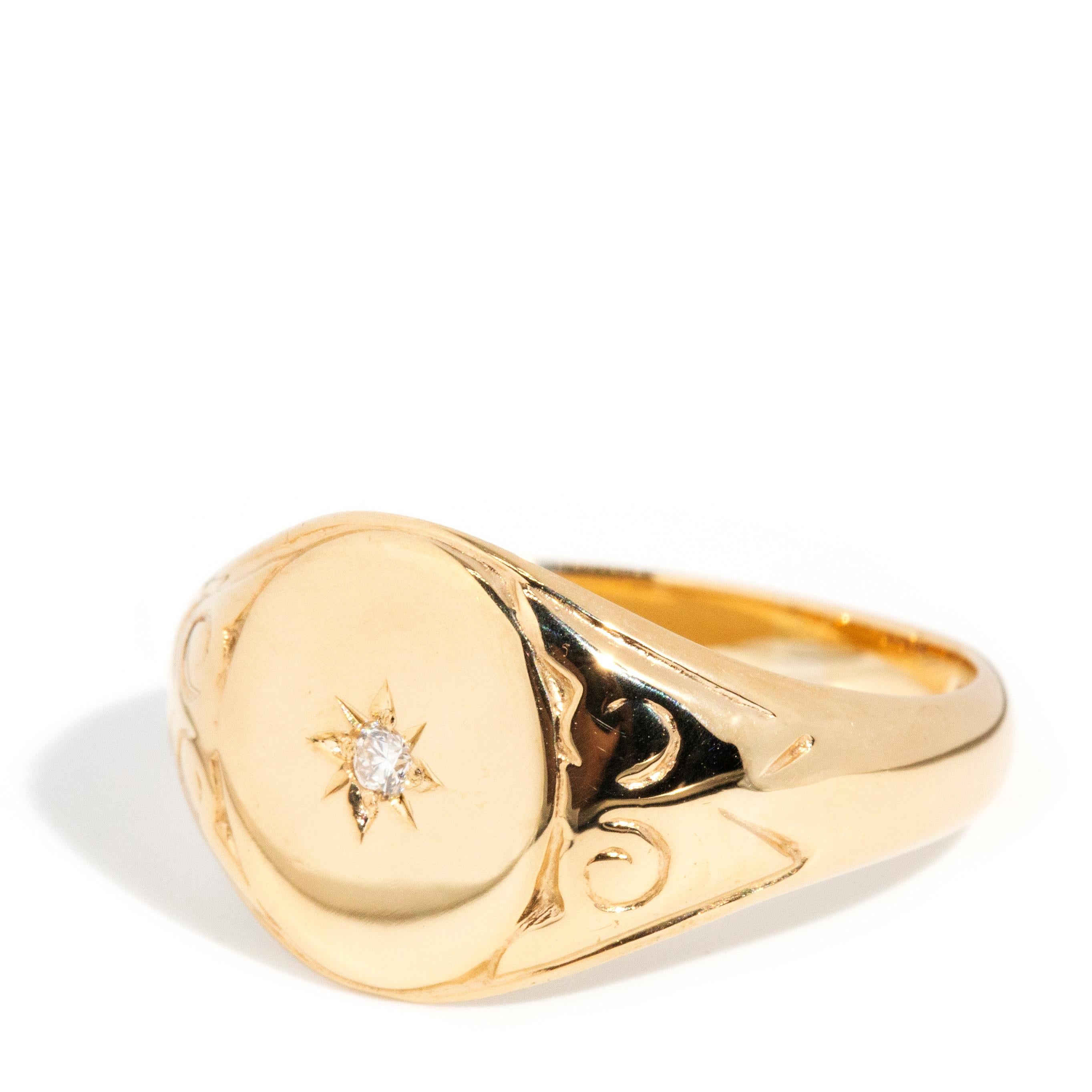 Women's or Men's Vintage Year 1974 Hallmarked Star Set Diamond Signet Ring 9 Carat Yellow Gold