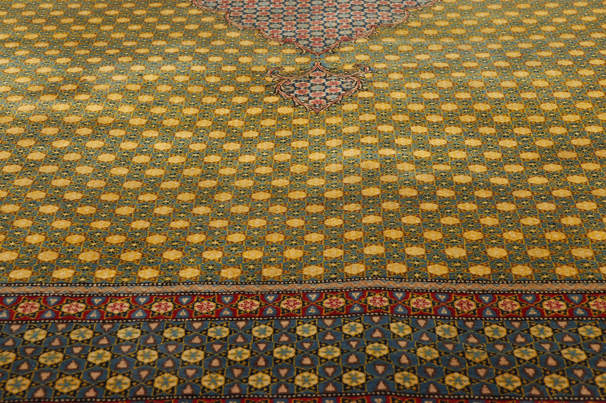Persischer Tabriz-Teppich in Gelb und Blau im Zustand „Gut“ im Angebot in Dallas, TX