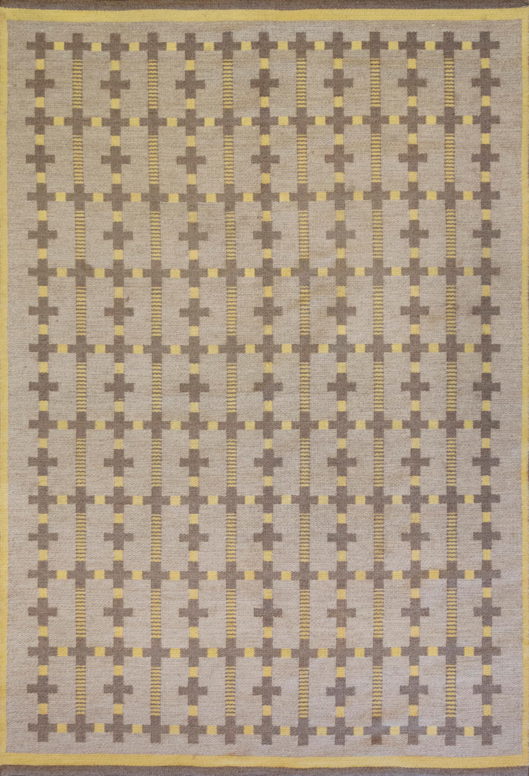 Reversible Vintage Yellow and Brown Wool Mid-century Swedish Flat-Weave Rug In Excellent Condition For Sale In West Hollywood, CA
