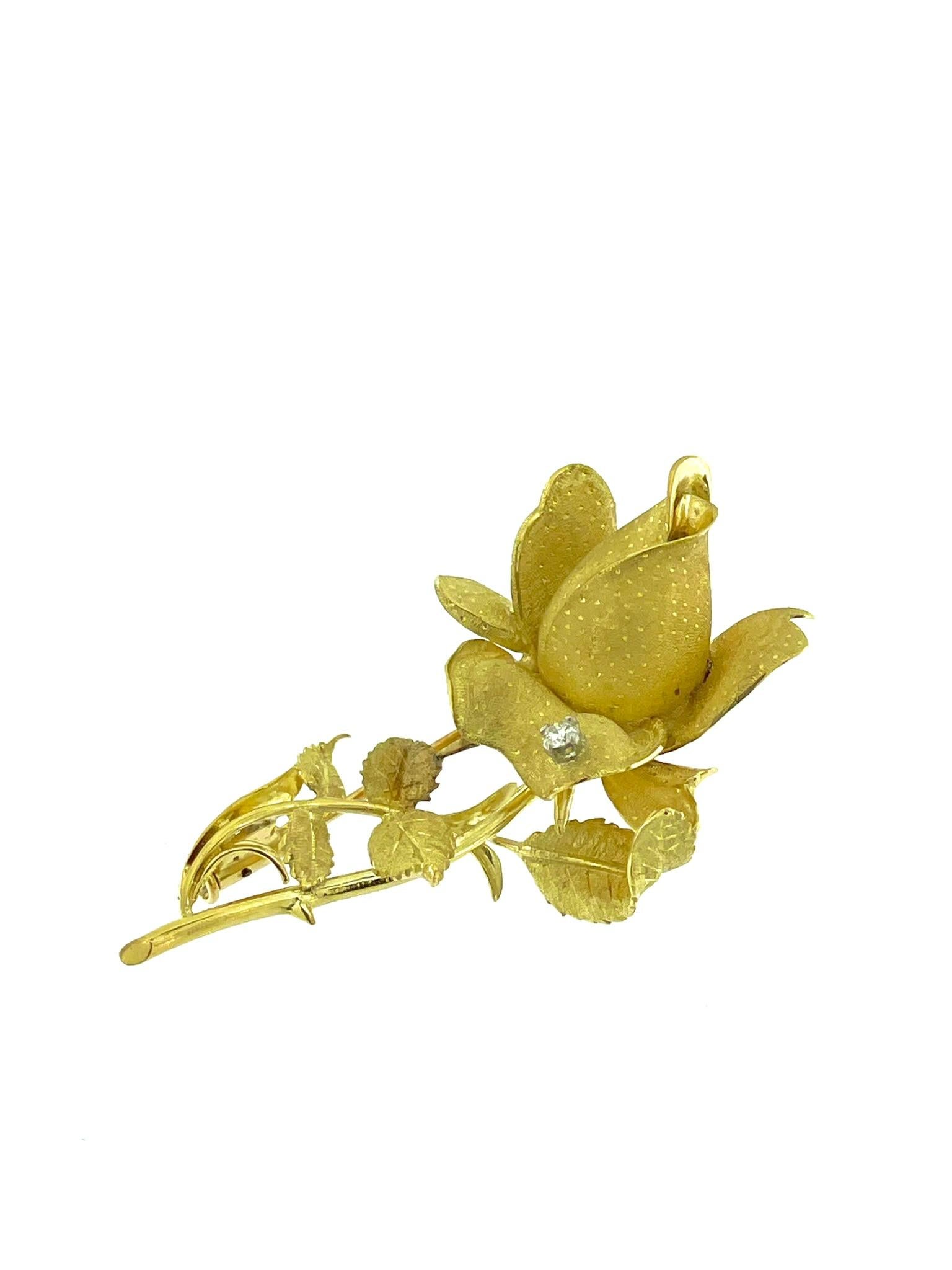 Women's or Men's Vintage Yellow and White Gold Brooche Rose Flower Design with Diamond For Sale