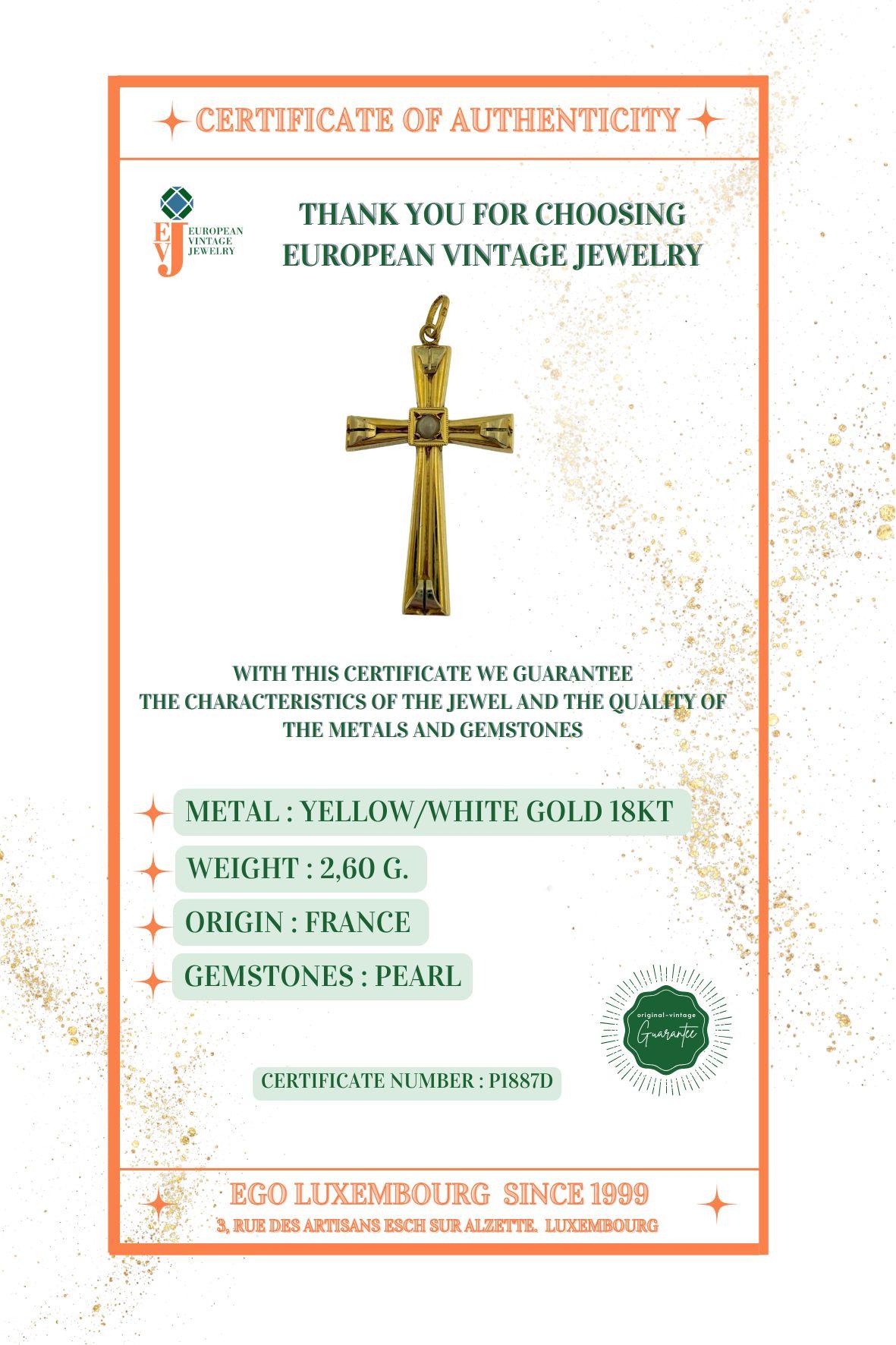 Croix vintage en or jaune et blanc avec perles en vente 2
