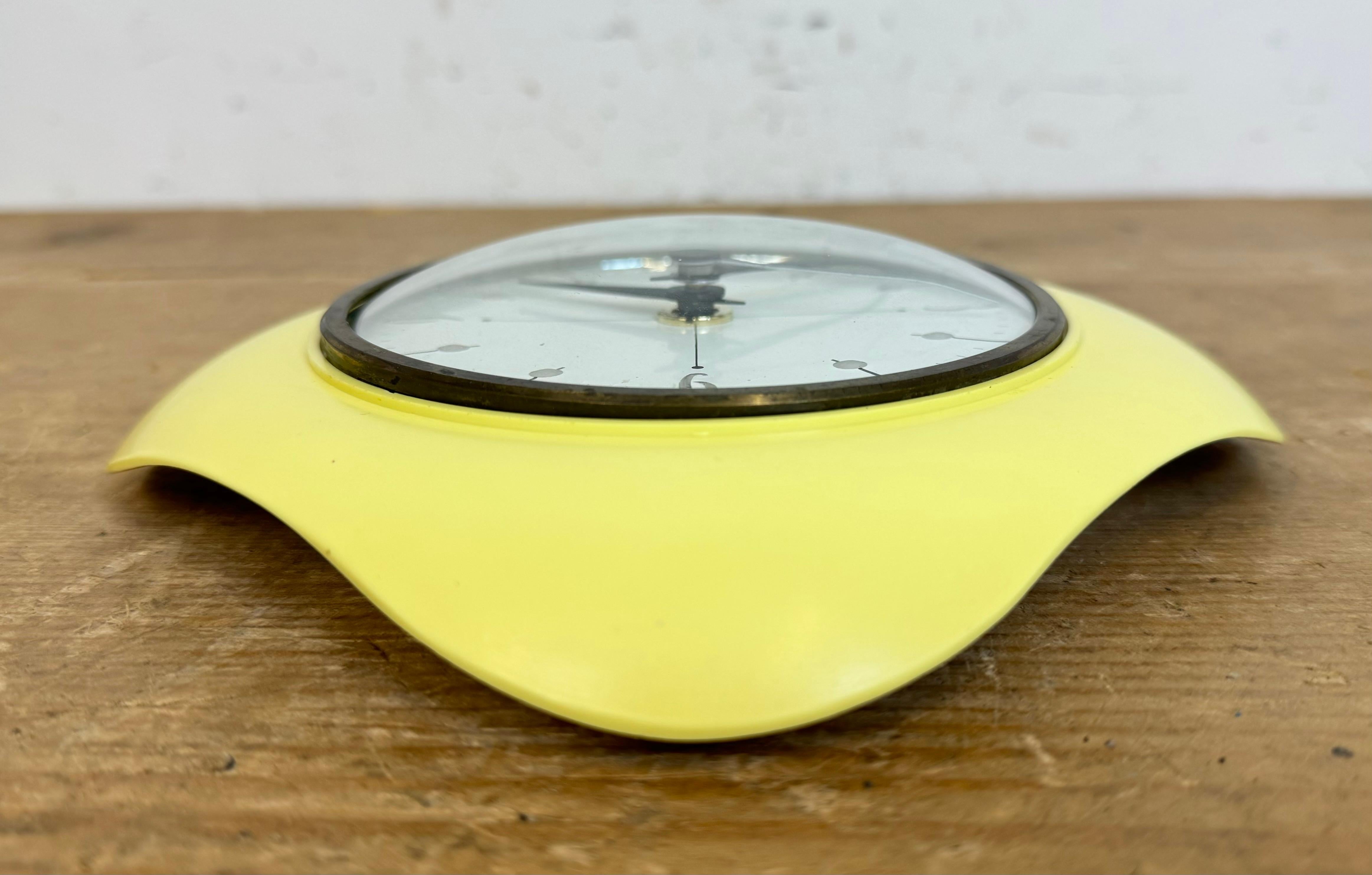 Vintage Yellow Bakelite Wall Clock from Metamec, 1970s For Sale 4