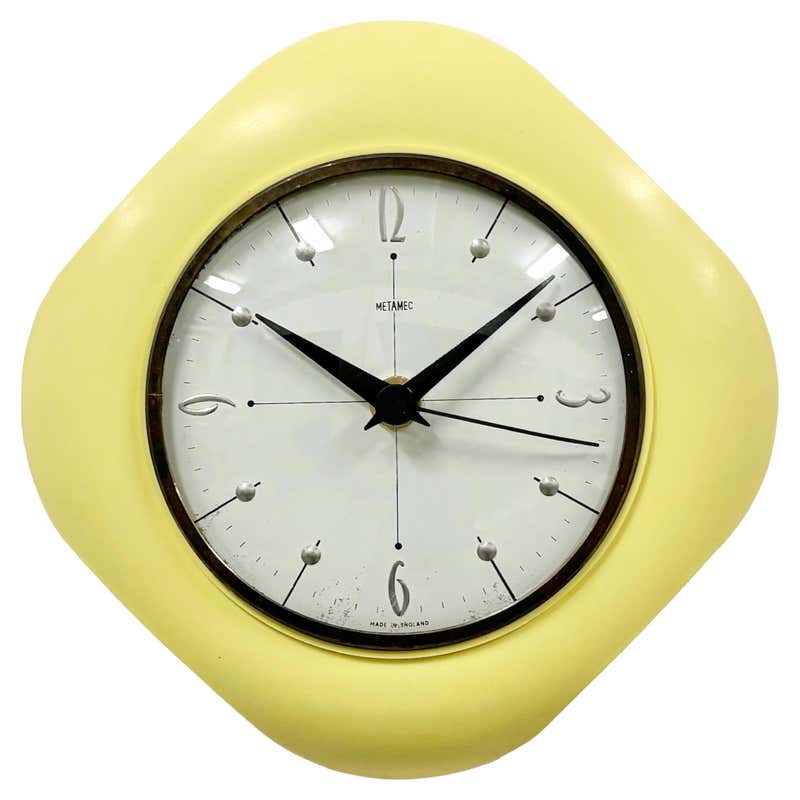 Prim Clock Vintage Brown Bakelite Wall Clock from Prim, 1970s For Sale at 1stDibs ...