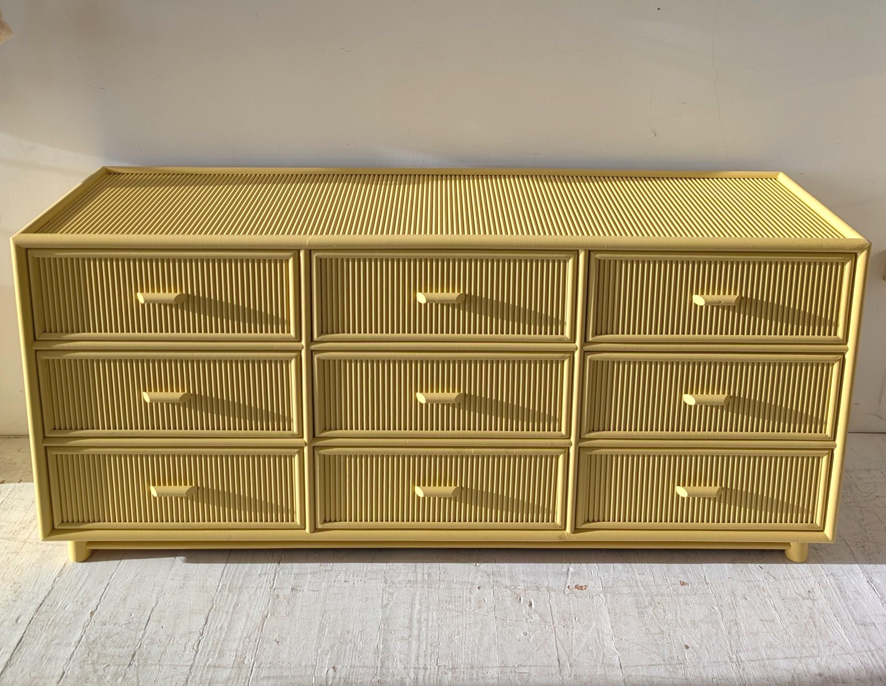 Vintage yellow cane & pencil reed sideboard with drawers / dresser, 1970s USA im Angebot 4
