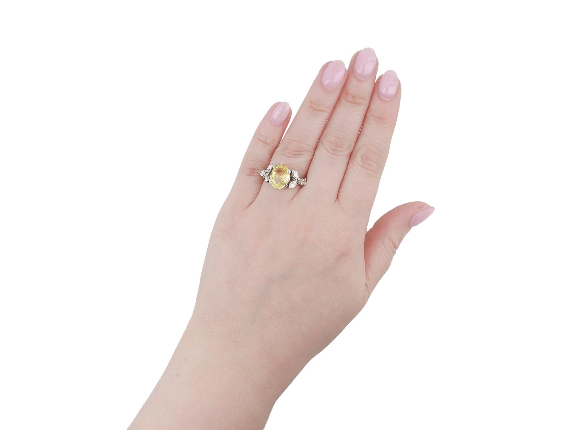 Old European Cut Vintage yellow Ceylon sapphire and diamond ring, circa 1960. For Sale