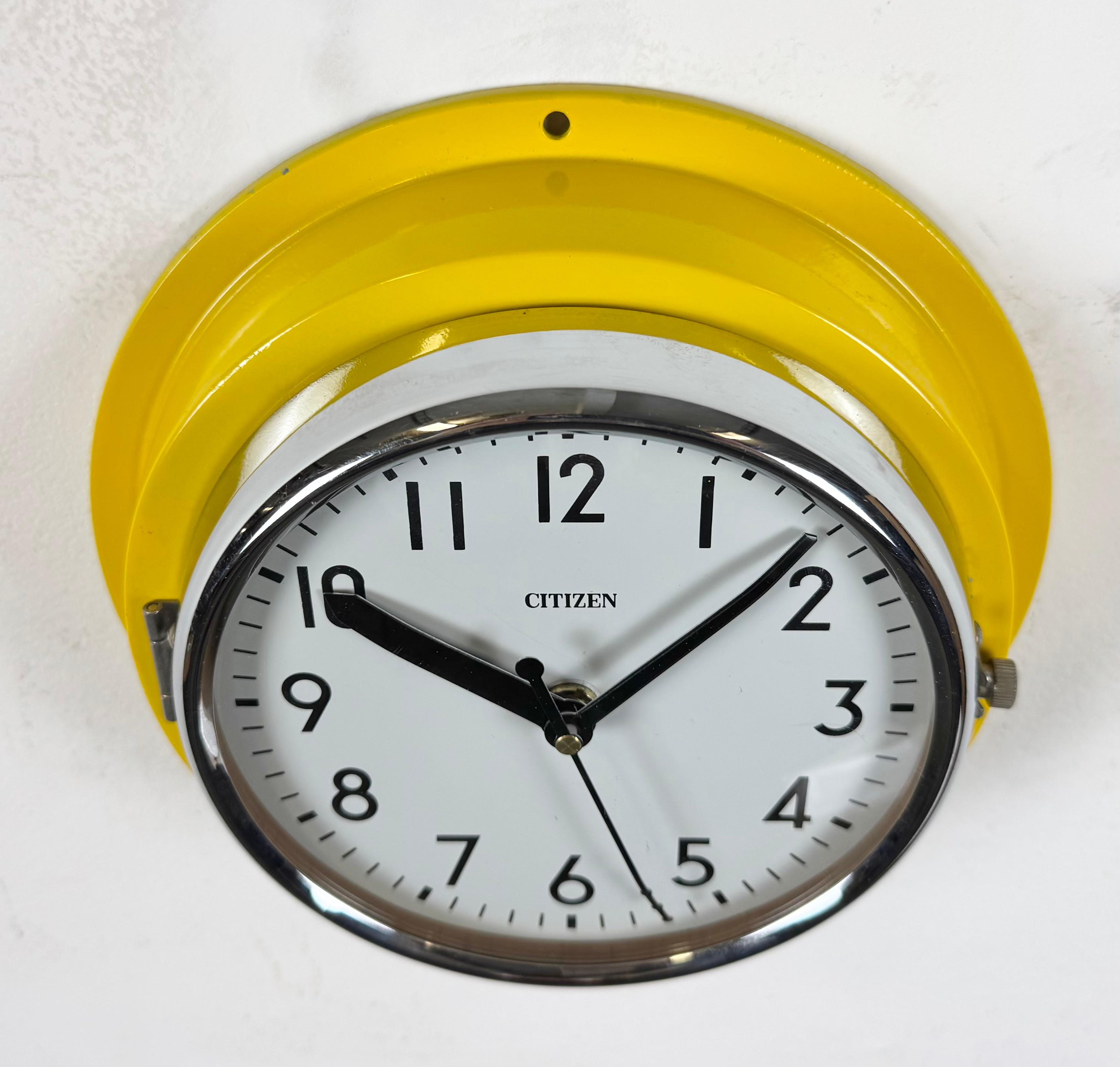 Reloj de Pared Barcos Citizen Amarillo Vintage, Años 70 finales del siglo XX en venta