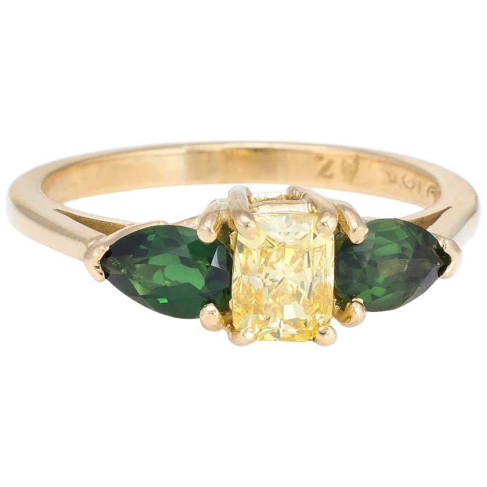 Vintage Yellow Diamond Green Tourmaline Three-Stone Ring 18 Karat Gold Estate