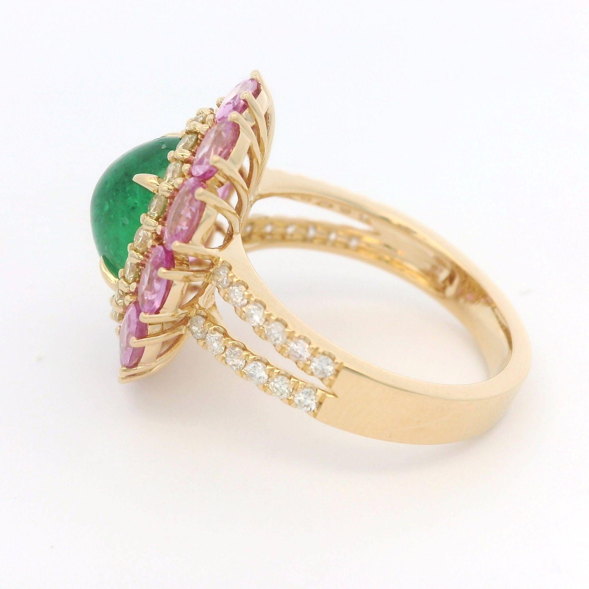 Art Deco Vintage 2.53Ct Emerald Ring and fancy Diamond Pink Sapphire in 18K Yellow Gold
