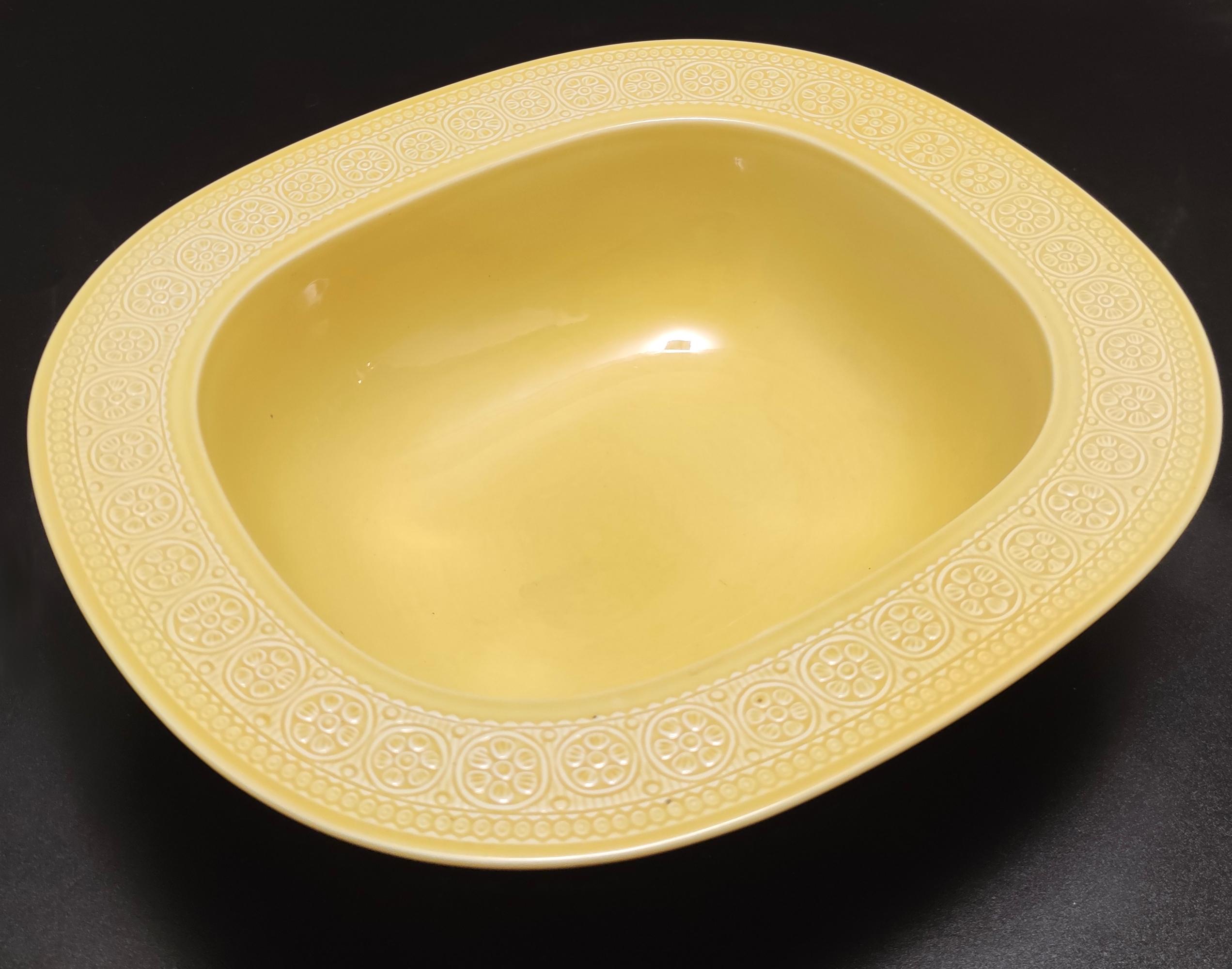 Italian Vintage Yellow Earthenware Serving Centerpiece by Antonia Campi for Laveno Italy For Sale