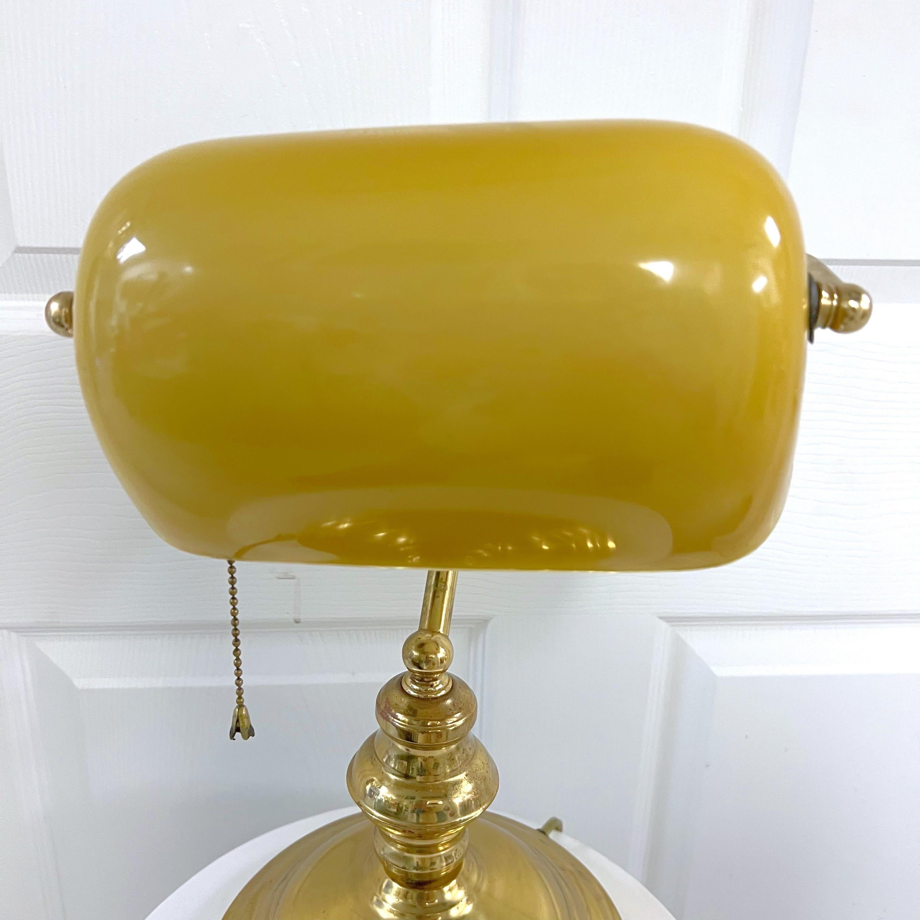 Vintage Yellow Glass and Brass Bankers Lamp In Good Condition In Charleston, SC