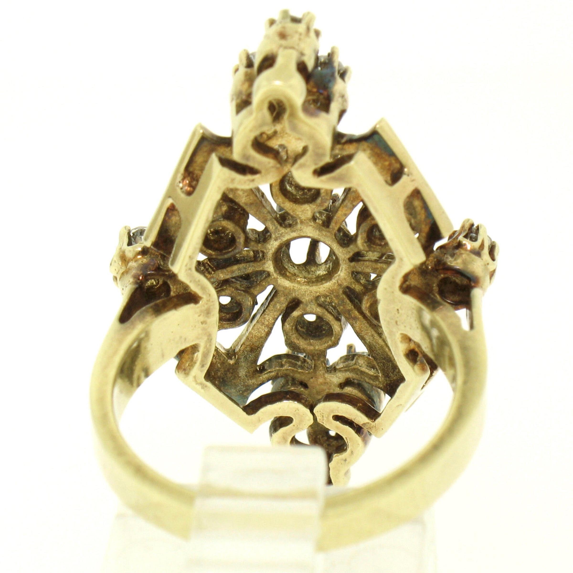 Vintage Yellow Gold 0.90ctw Round Diamond Black Enamel Marquise Cocktail Ring For Sale 3