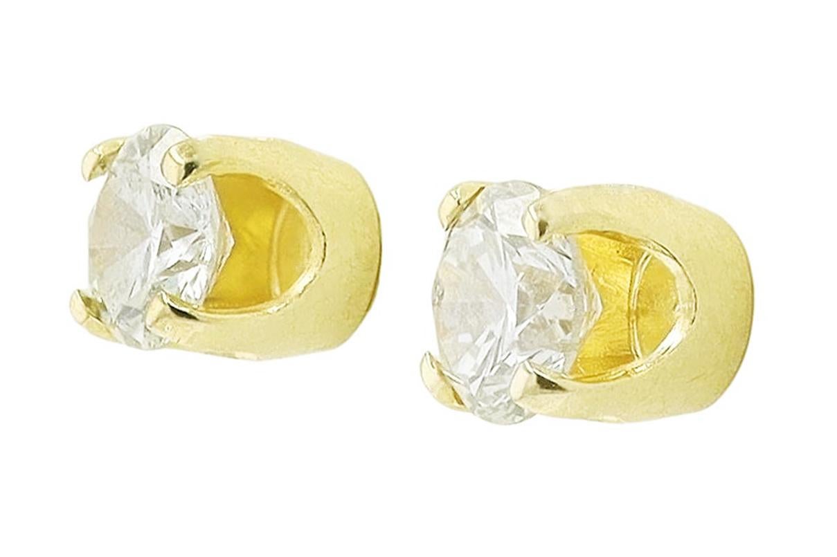 Brilliant Cut Vintage Yellow Gold 1 Carat Round Diamond Stud Earrings For Sale