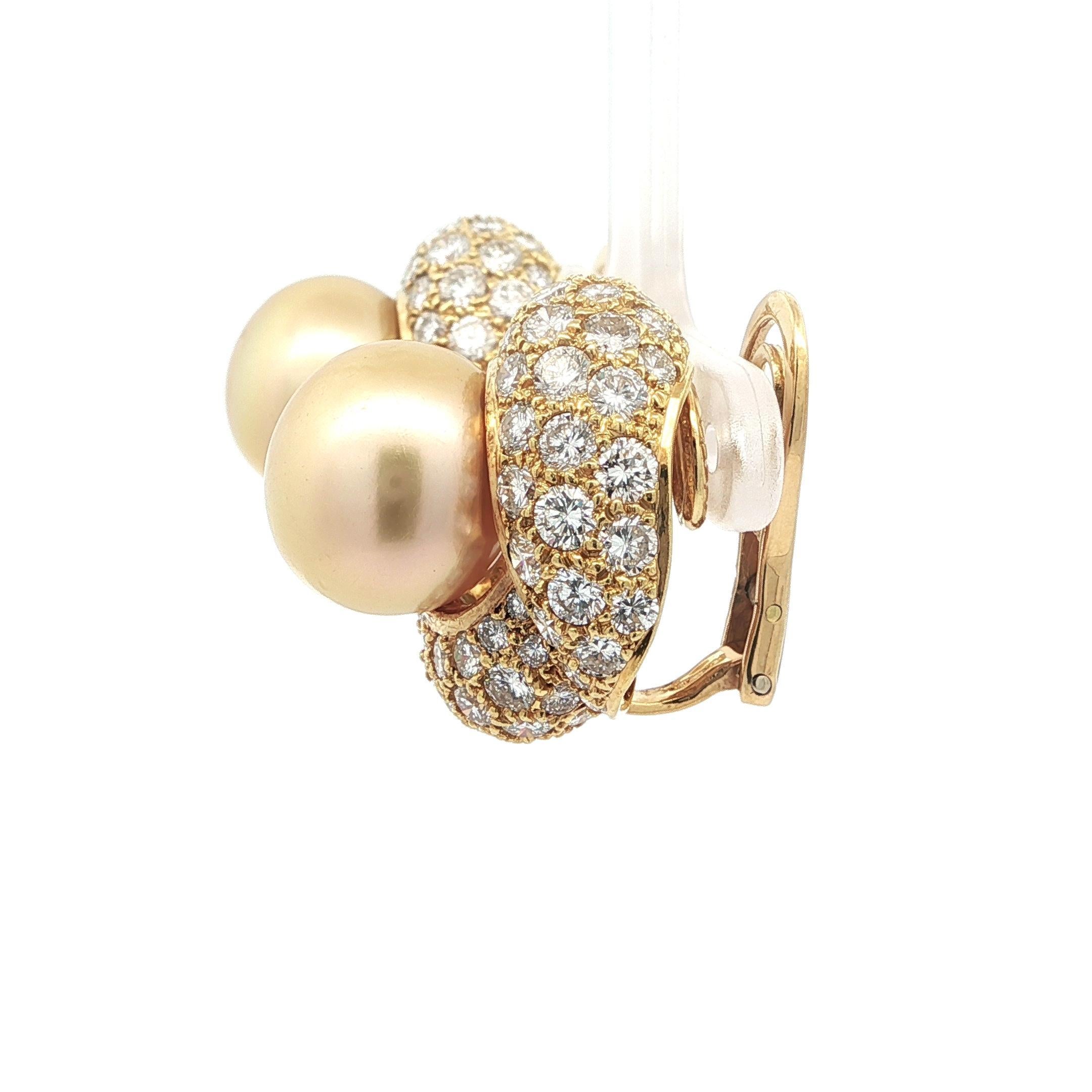 Vintage Gelbgold 13,2 mm goldene Perle 7,0ctw Diamond Knot Clip auf Ohrringe im Zustand „Hervorragend“ im Angebot in Montclair, NJ