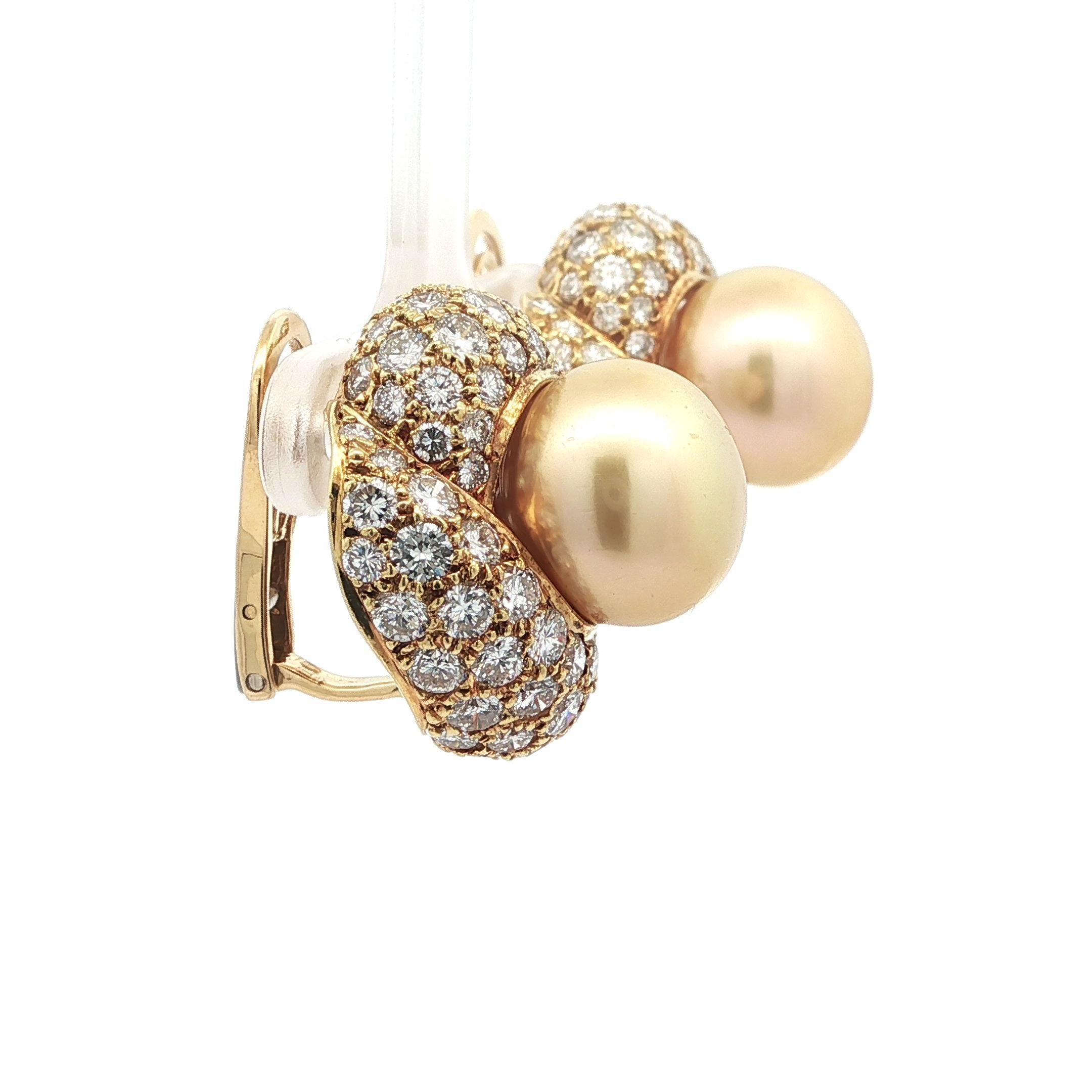 Vintage Gelbgold 13,2 mm goldene Perle 7,0ctw Diamond Knot Clip auf Ohrringe im Angebot 1