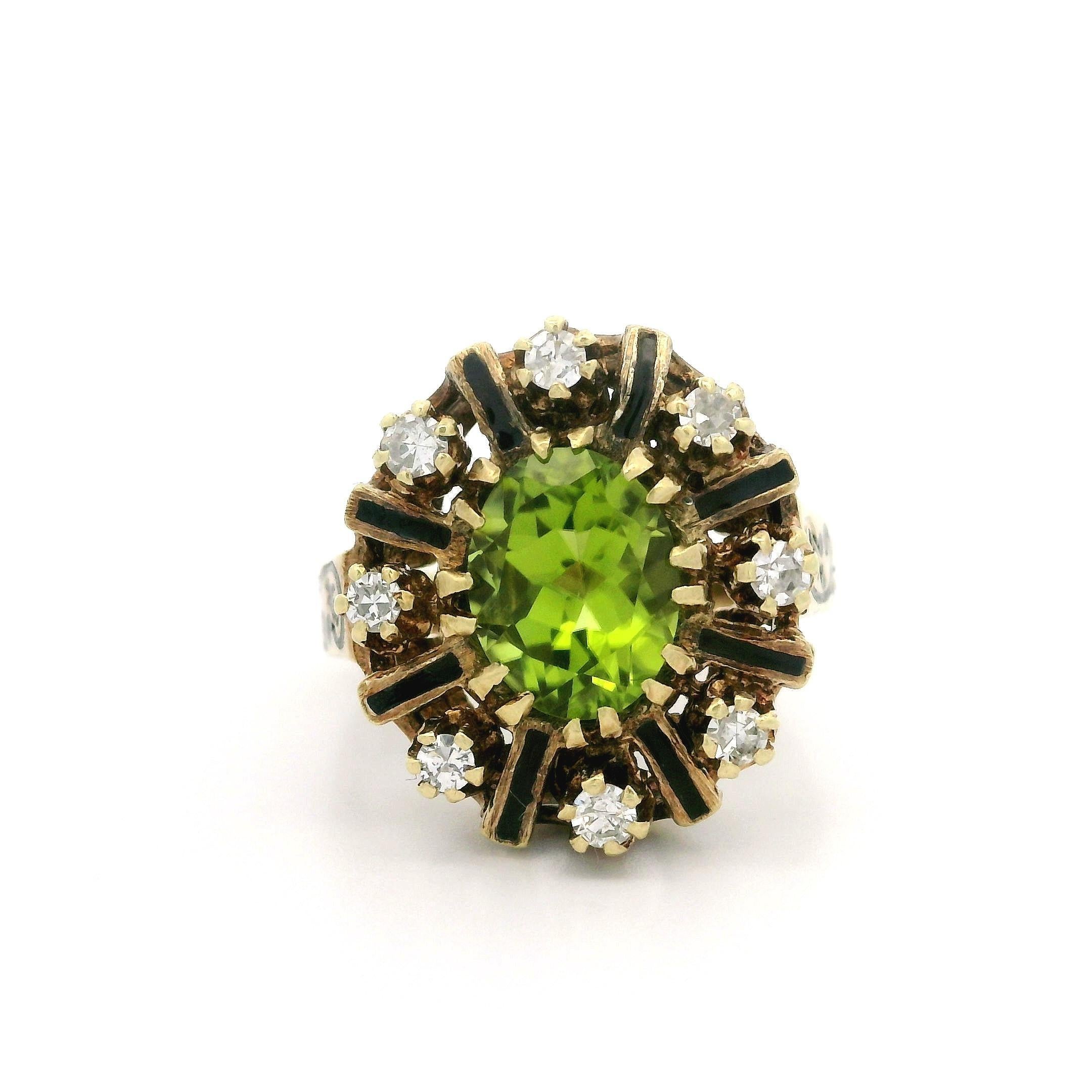 Vintage Yellow Gold 2.28ctw Peridot & Diamond Black Enamel Work Cocktail Ring For Sale 3