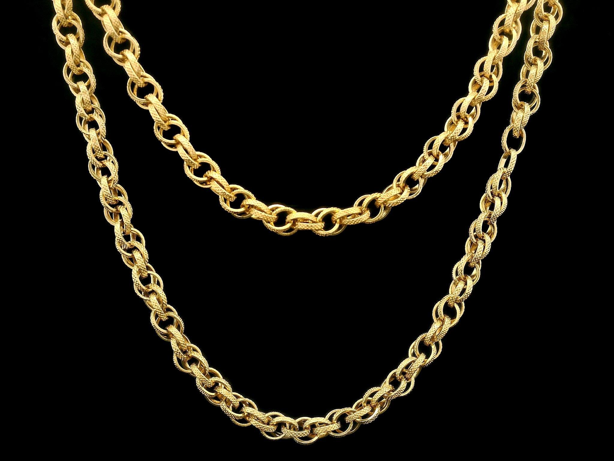 Collana d'epoca in oro giallo a doppio cavo intrecciato lunga 30