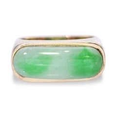 Vintage Yellow Gold 3.15ct Green Jade Signet Style Ring