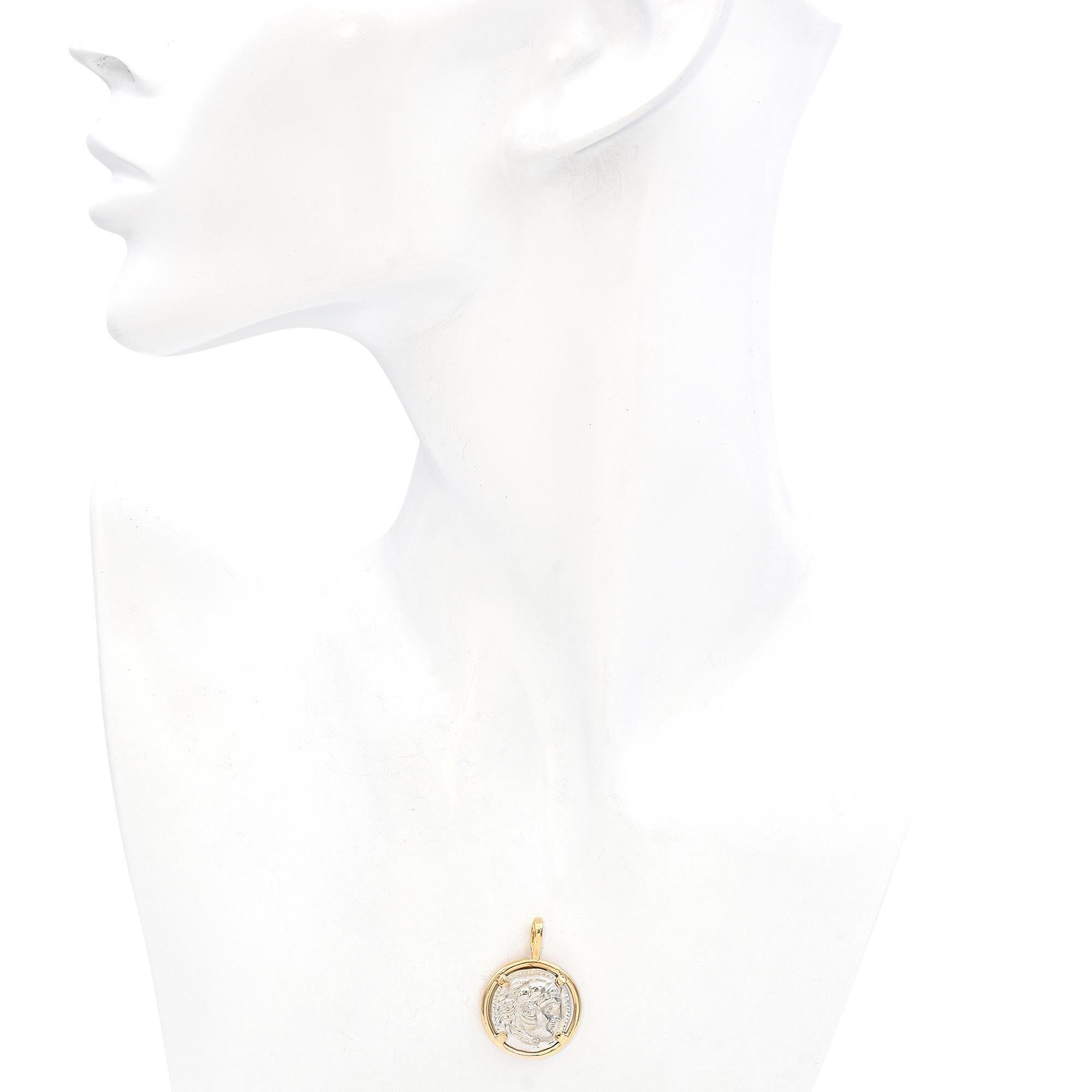 Ciondolo con moneta d'argento d'oro giallo d'epoca di Alexander il Grande In condizioni buone in vendita a New York, NY